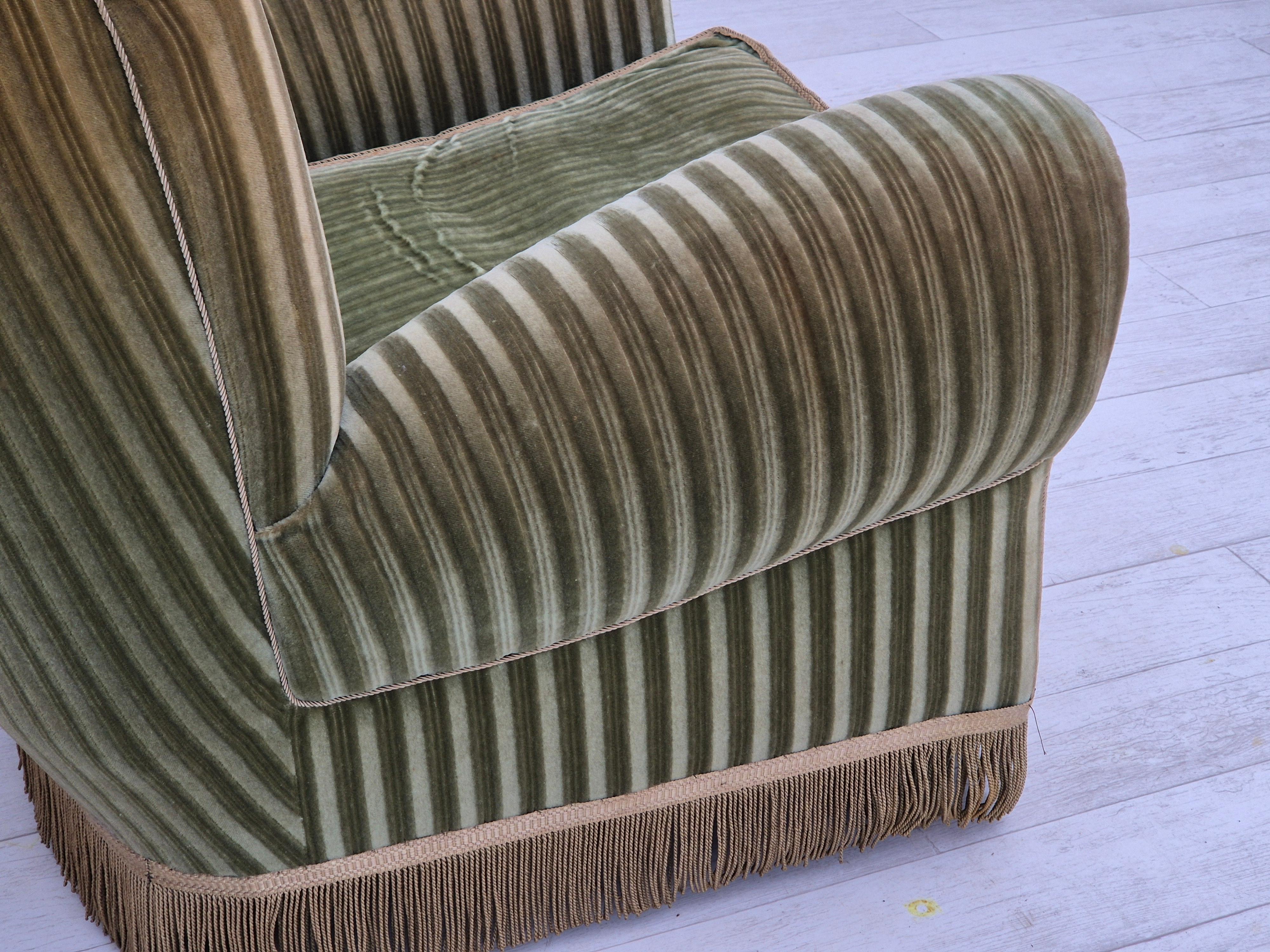 1960s, Danish relax armchair, original condition, green furniture velour. For Sale 8