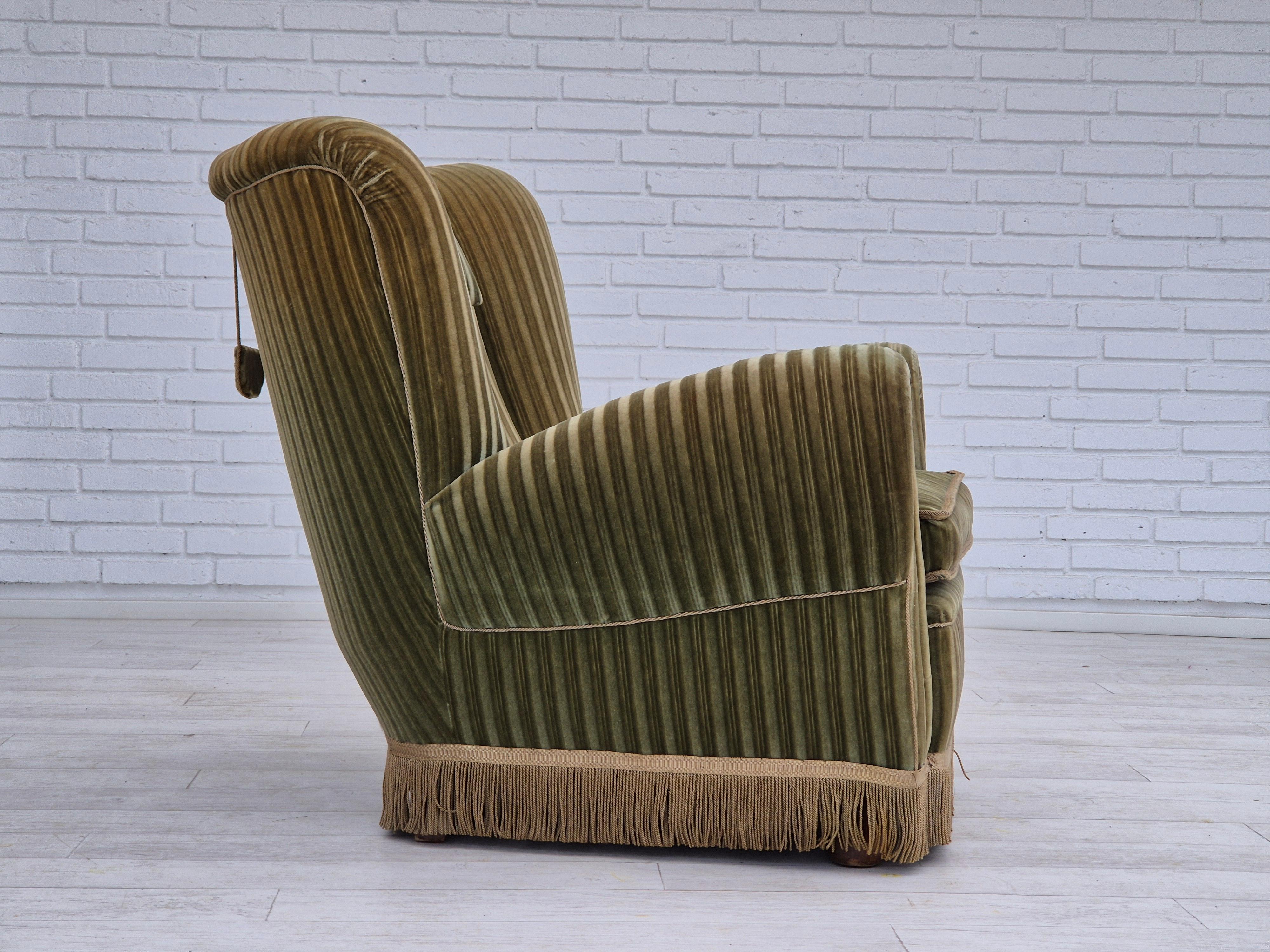 Velvet 1960s, Danish relax armchair, original condition, green furniture velour. For Sale