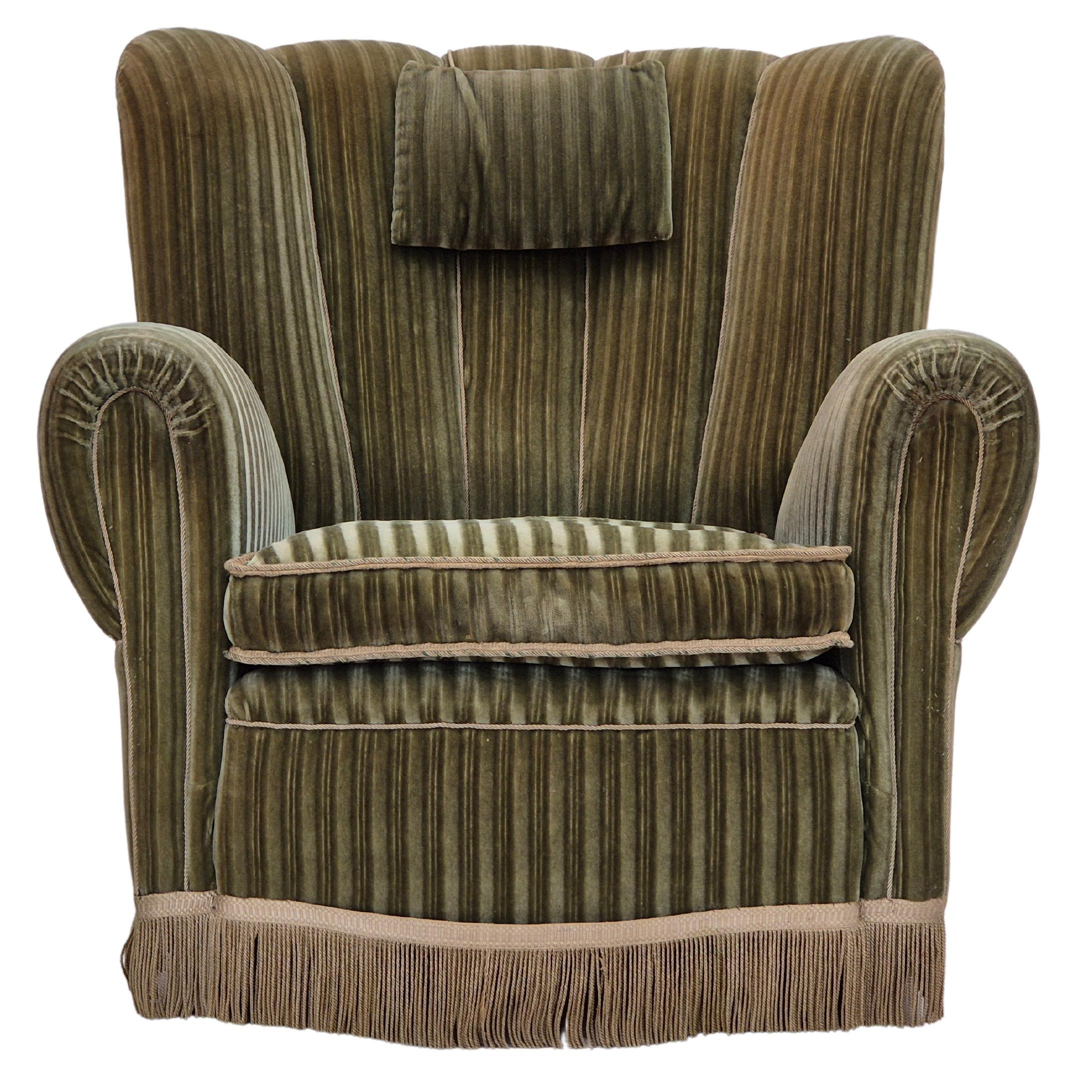 1960s, Danish relax armchair, original condition, green furniture velour. For Sale