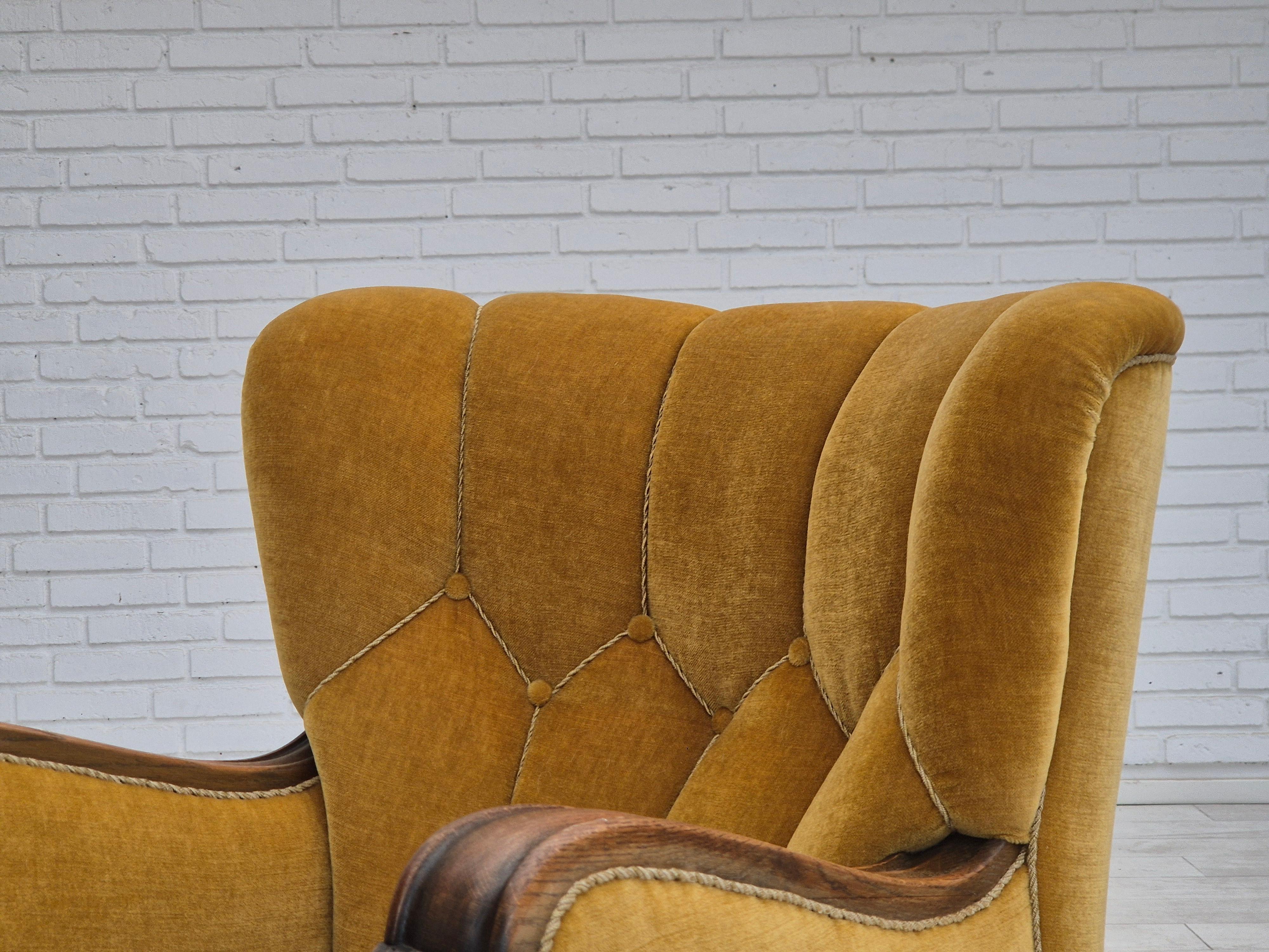 1960s, Danish relax armchair, yellow-honning furniture velour, oak wood. For Sale 4