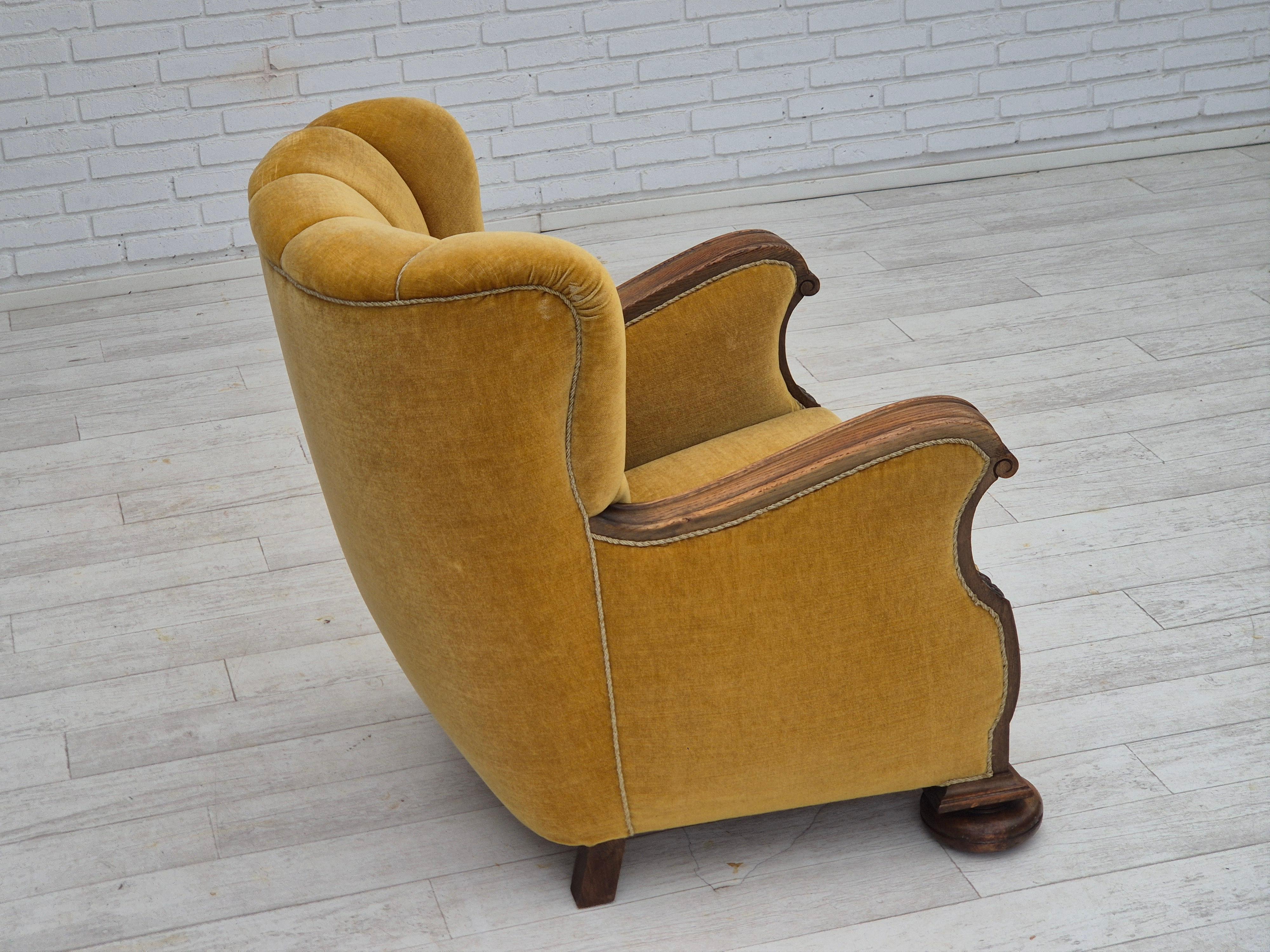1960s, Danish relax armchair, yellow-honning furniture velour, oak wood. For Sale 9