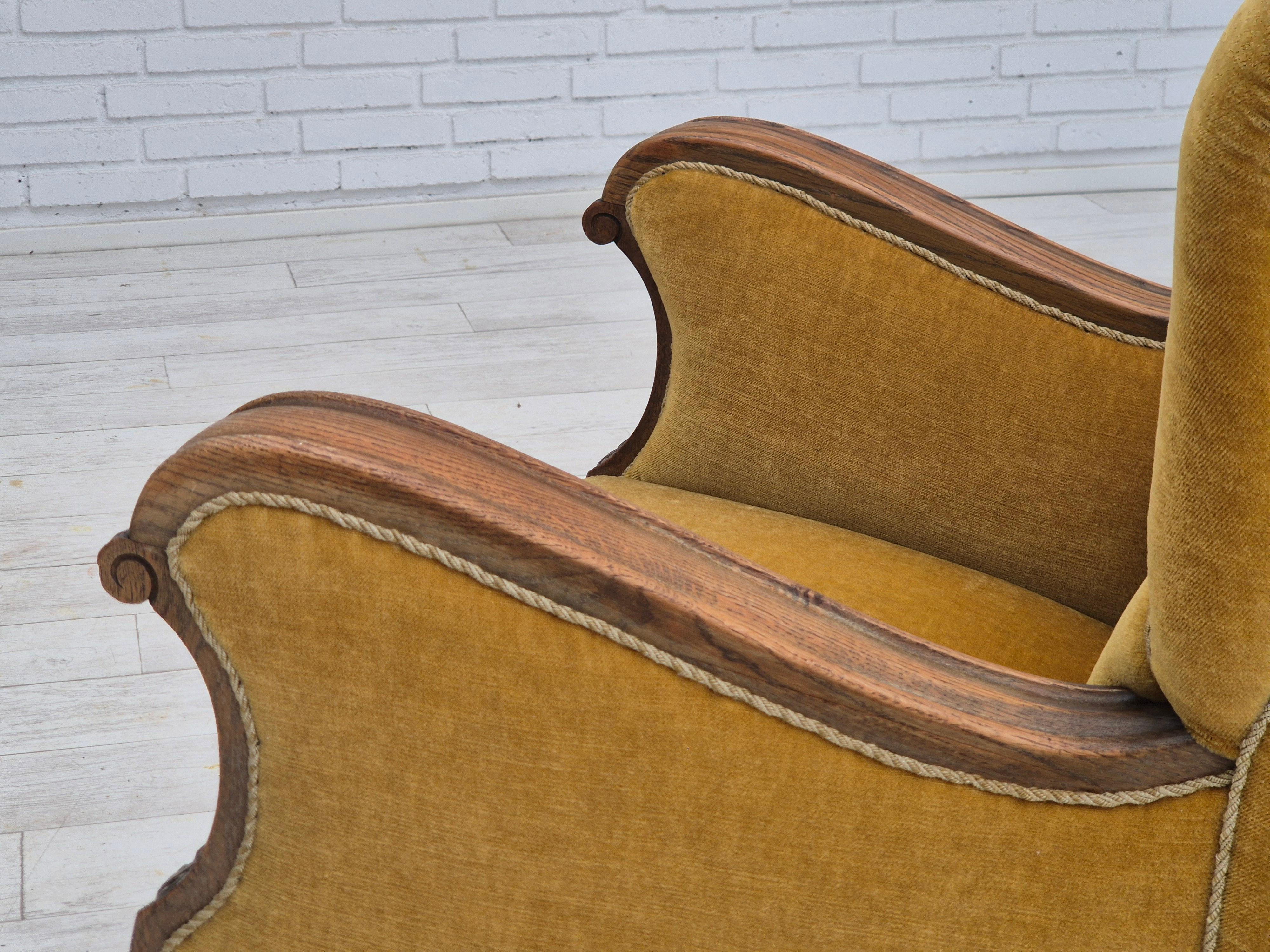 1960s, Danish relax armchair, yellow-honning furniture velour, oak wood. For Sale 10