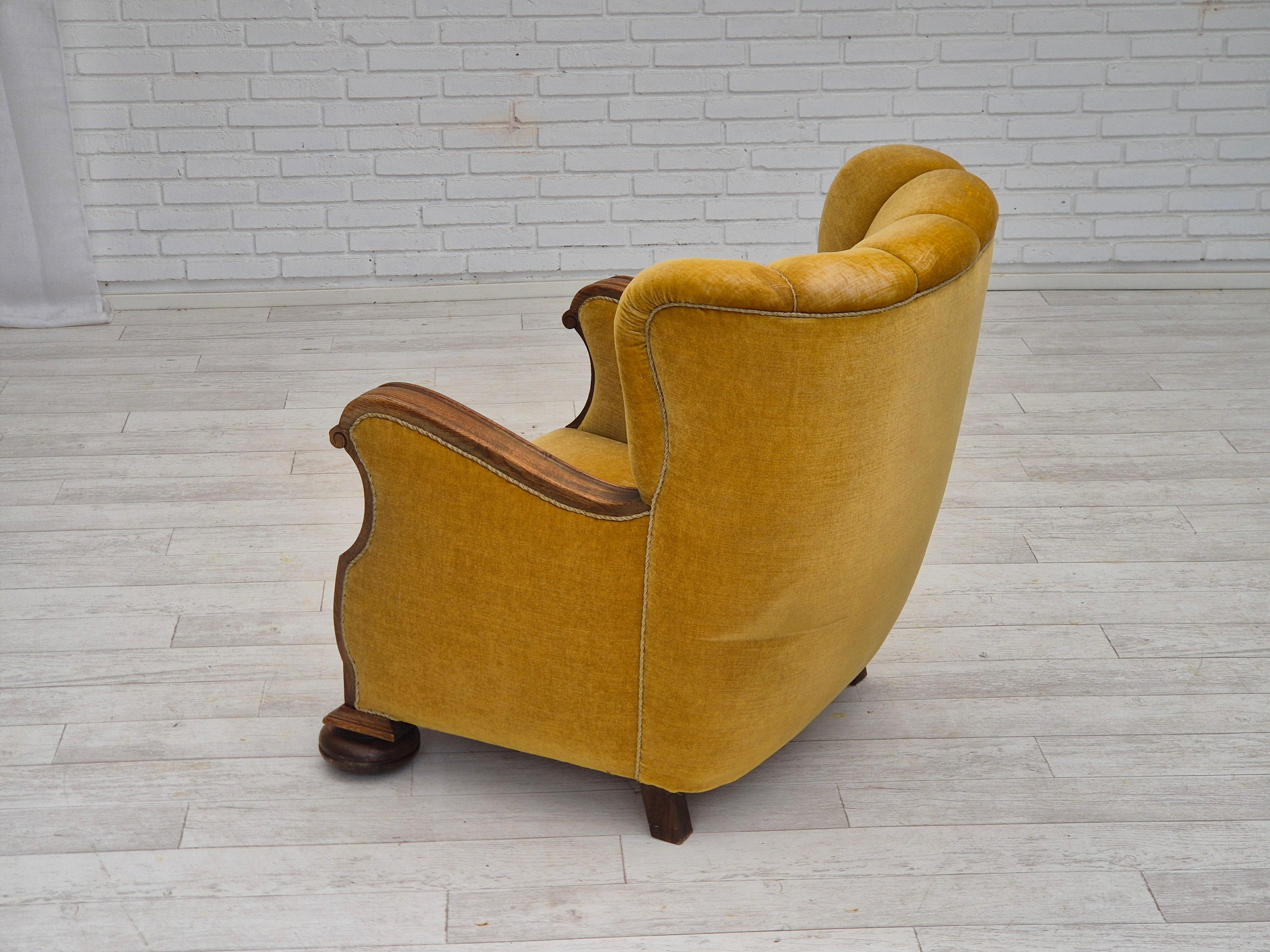 1960s, Danish relax armchair, yellow-honning furniture velour, oak wood. For Sale 2