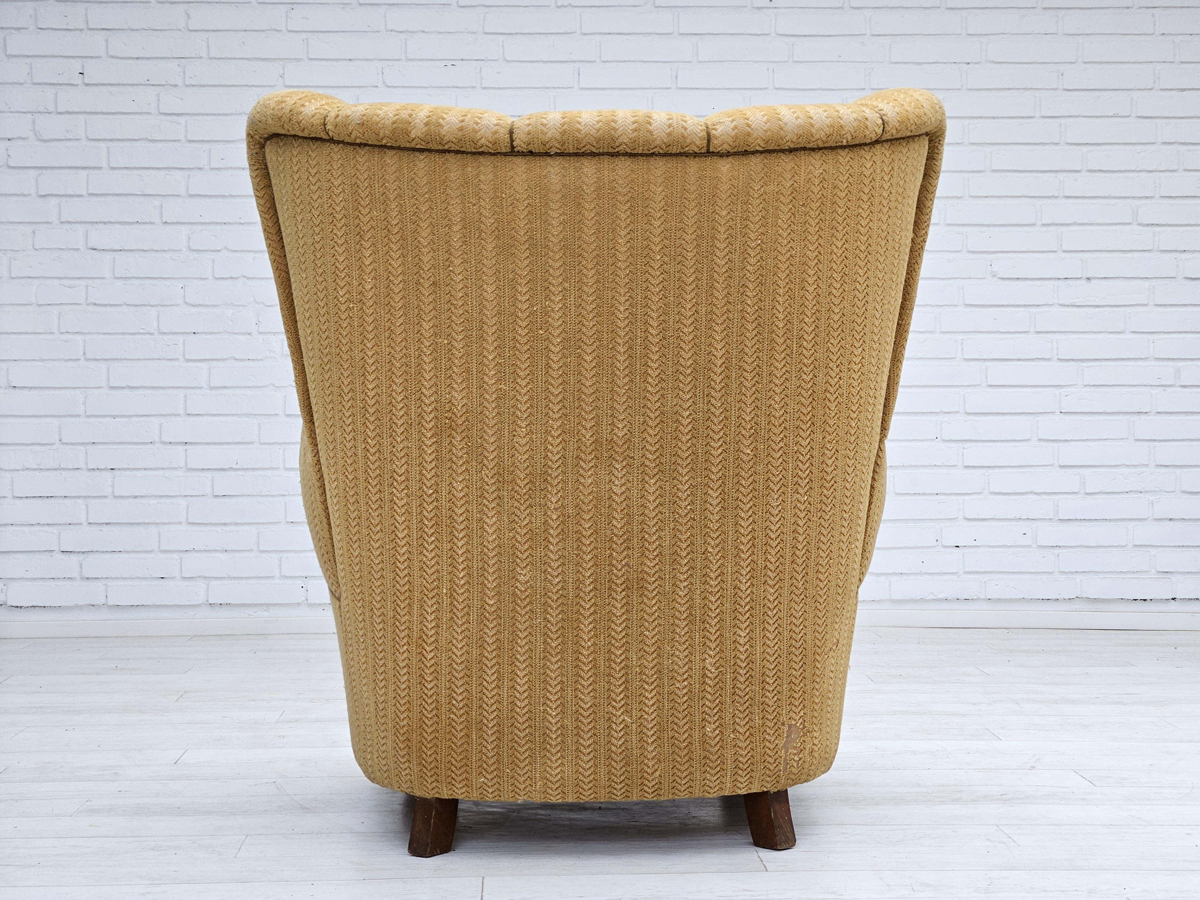1960s, Danish relax chair, original upholstery, good condition. For Sale 1