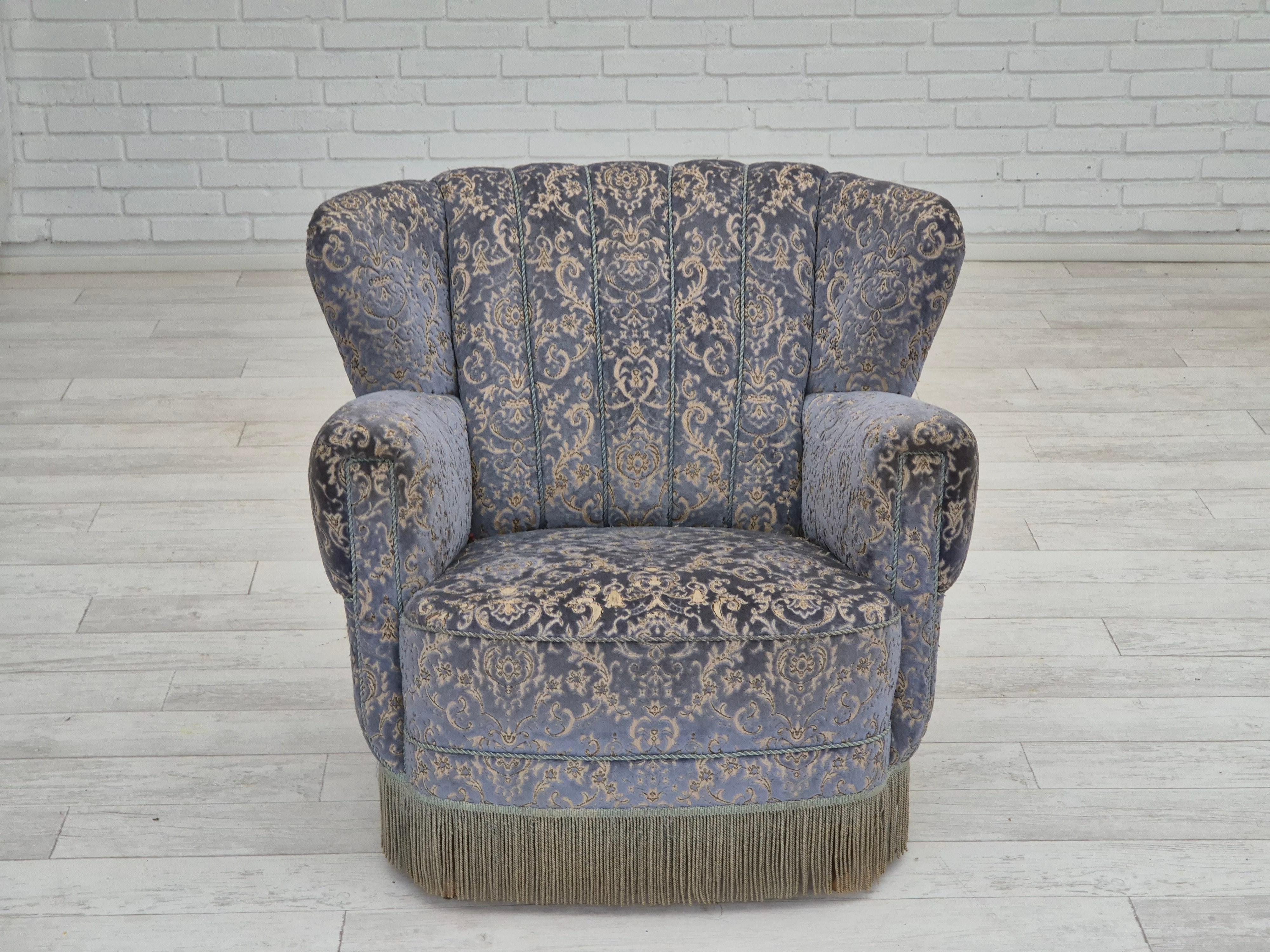 Années 1960, chaise de détente danoise avec pouf, très bon état, velours de meuble en vente 3