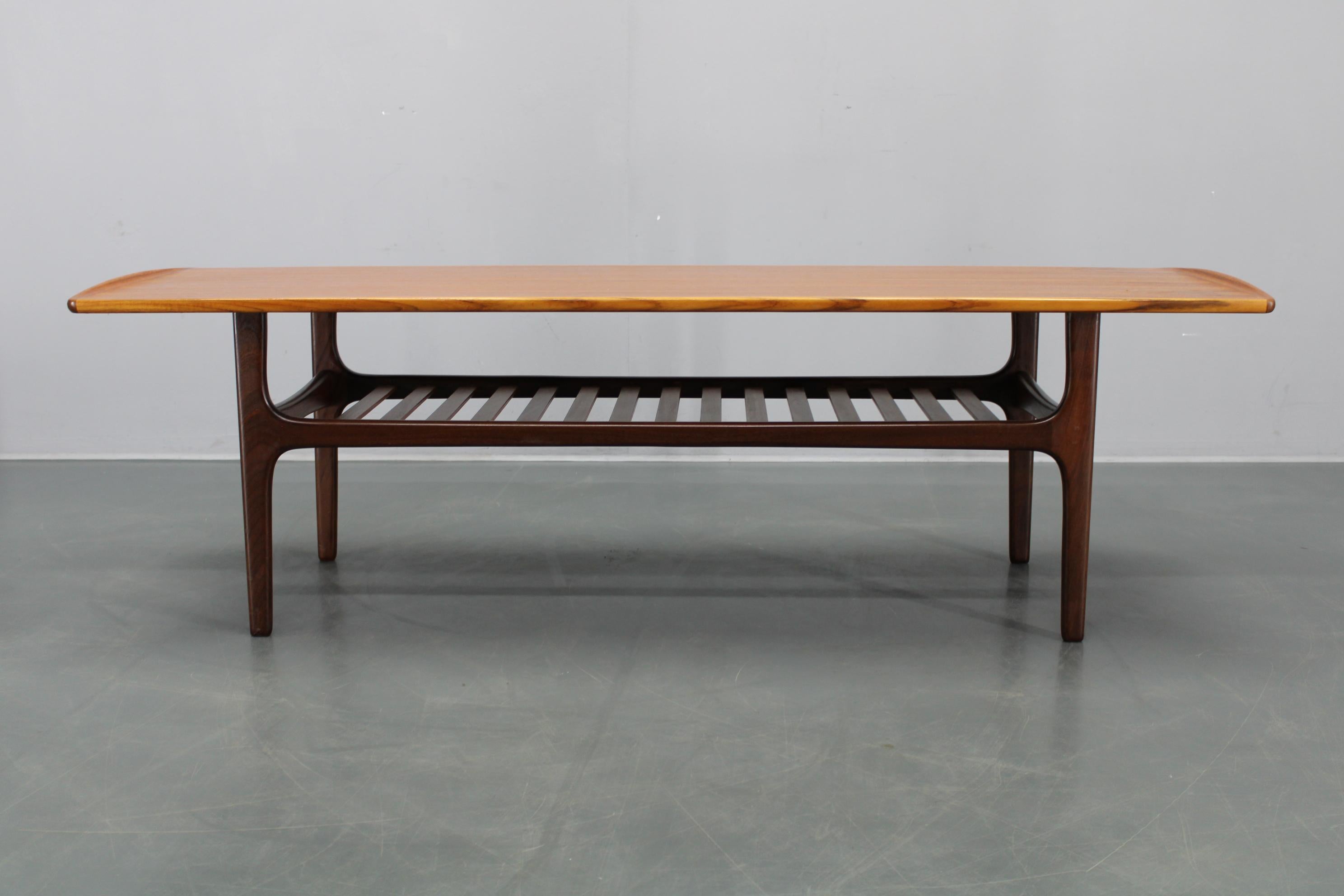 1960s Danish Restored Teak Coffee Table, Solid & Veneered In Good Condition In Praha, CZ