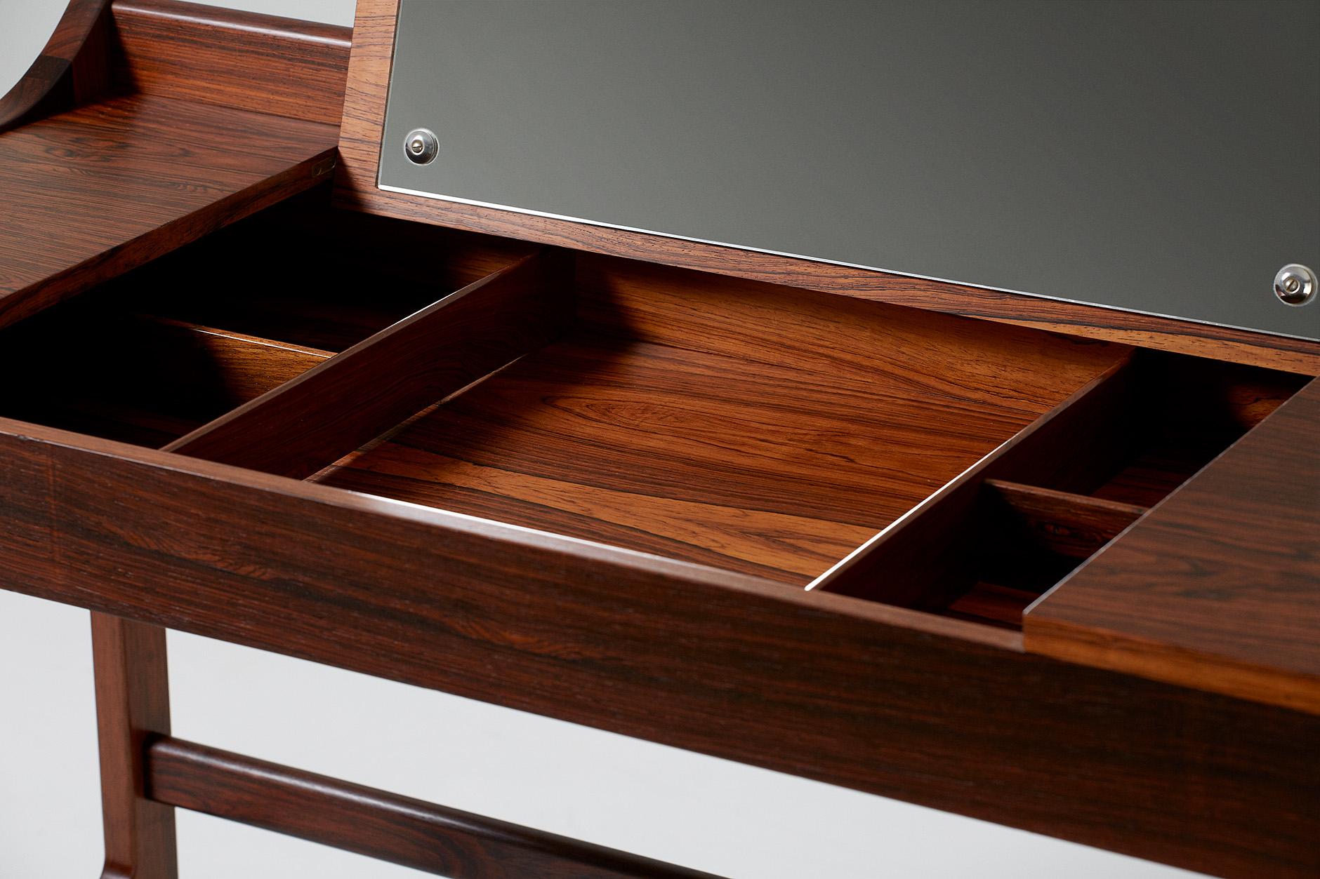 1960s Danish Rosewood Dressing Table In Good Condition In London, England