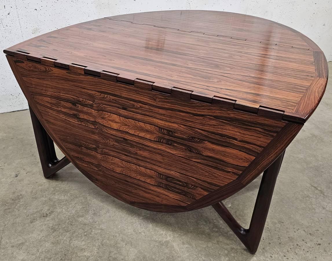 1960s Danish Rosewood Drop-Leaf Dining Table by Niels and Einar Koefoed In Excellent Condition In Denver, CO