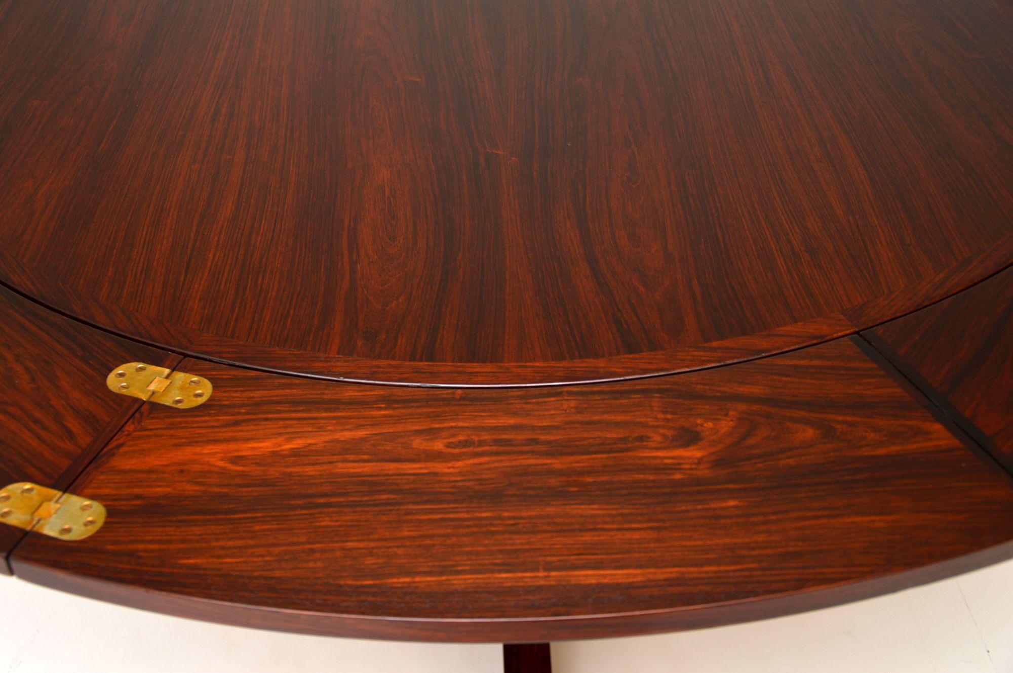 1960s Danish Flip Flap Lotus Dining Table by Dyrlund In Good Condition In London, GB