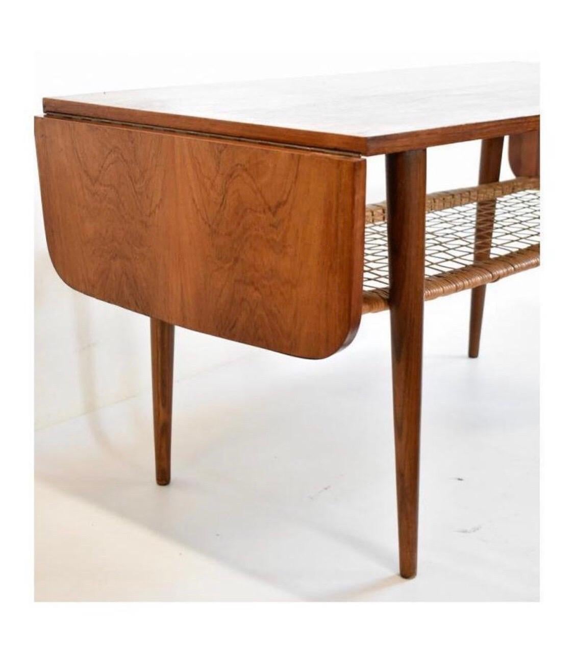 Late 20th Century 1960s Danish Rosewood Mid-Century Modern Double Leaf Coffee Table For Sale