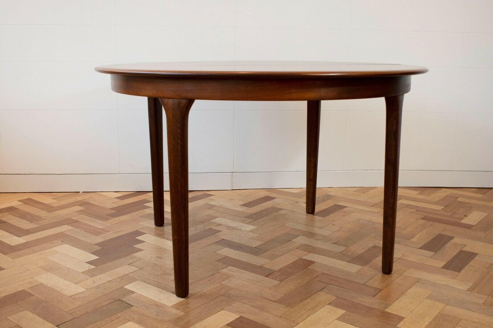 Mid-Century Modern Danish Round Extendable Rosewood Dining Table, 1960's 