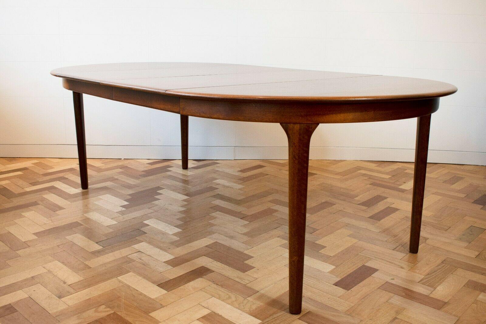 Danish Round Extendable Rosewood Dining Table, 1960's  1