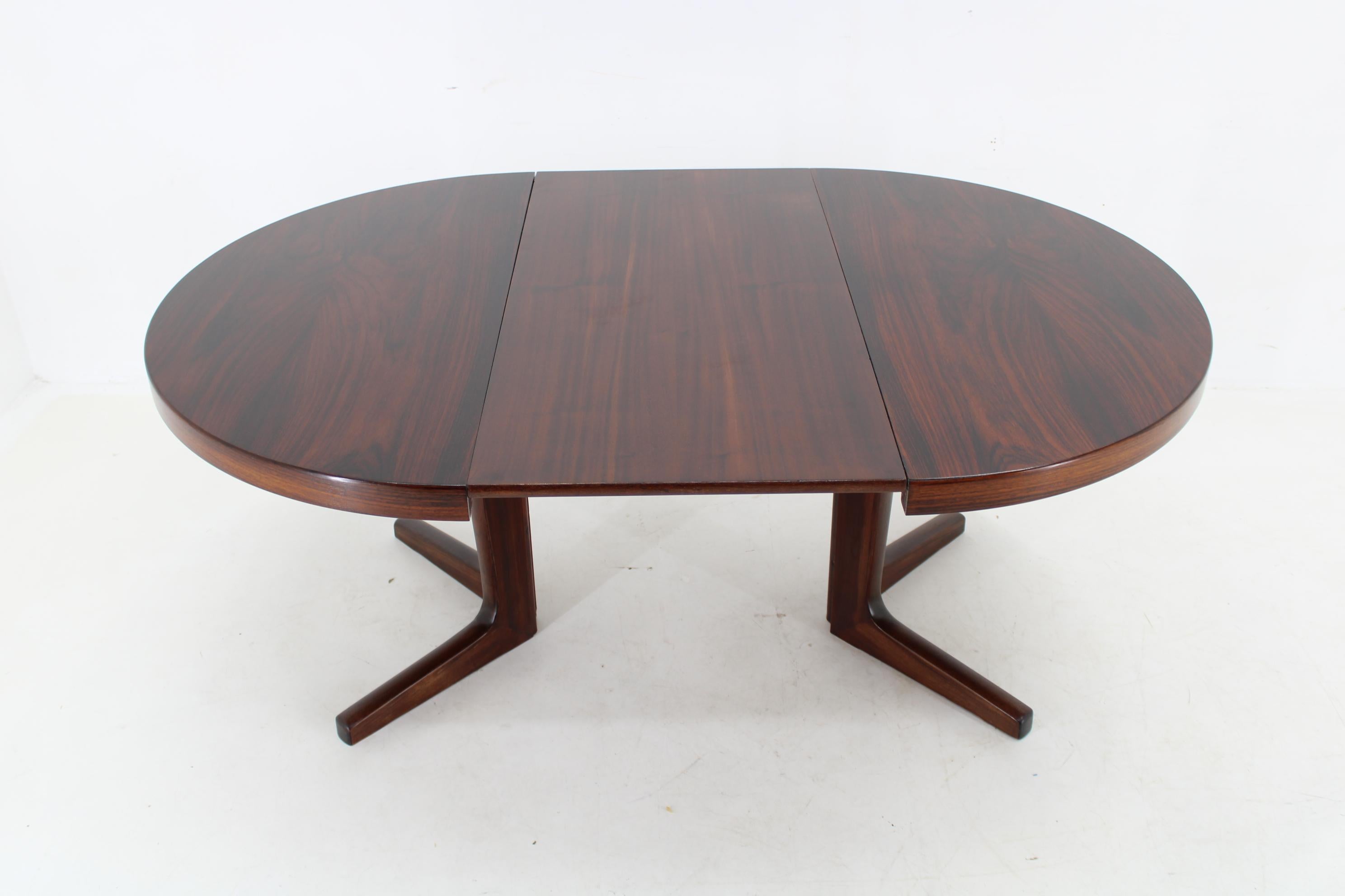1960s Danish Round Wooden Extendable Table 5