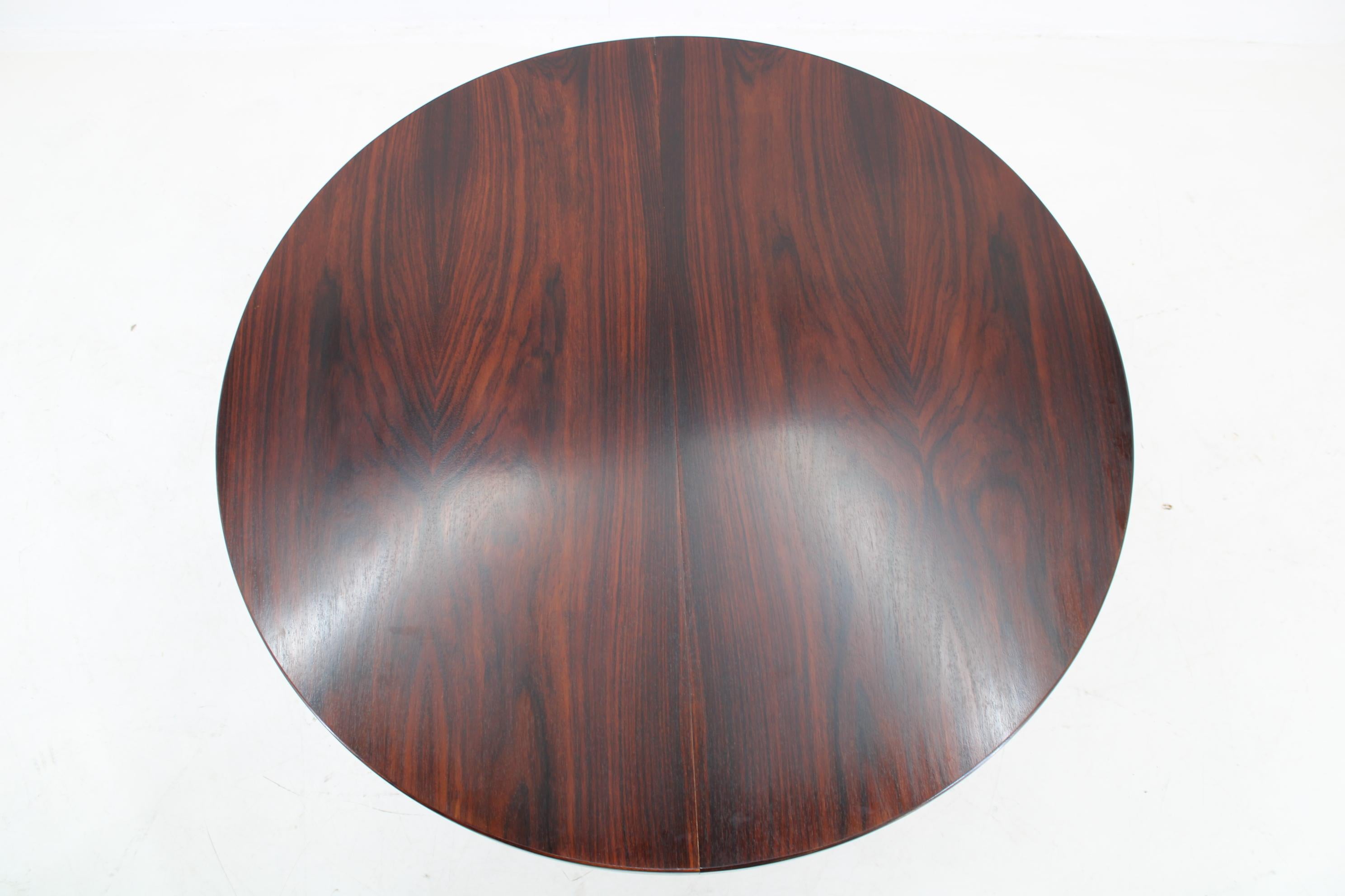 1960s Danish Round Wooden Extendable Table 8