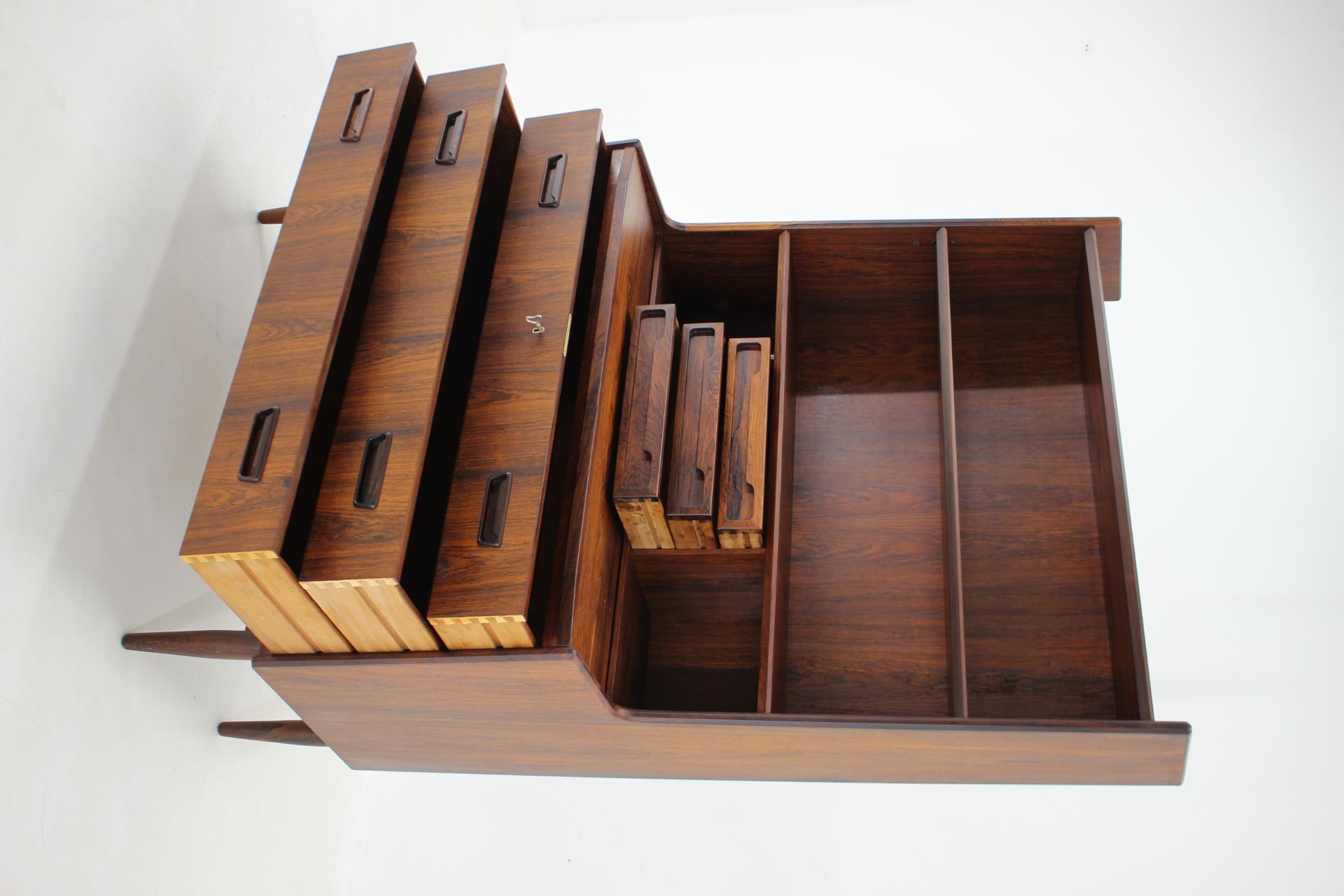 1960s Danish Secretary/Writing Cabinet by BRDR Larsen in Palisander  For Sale 1