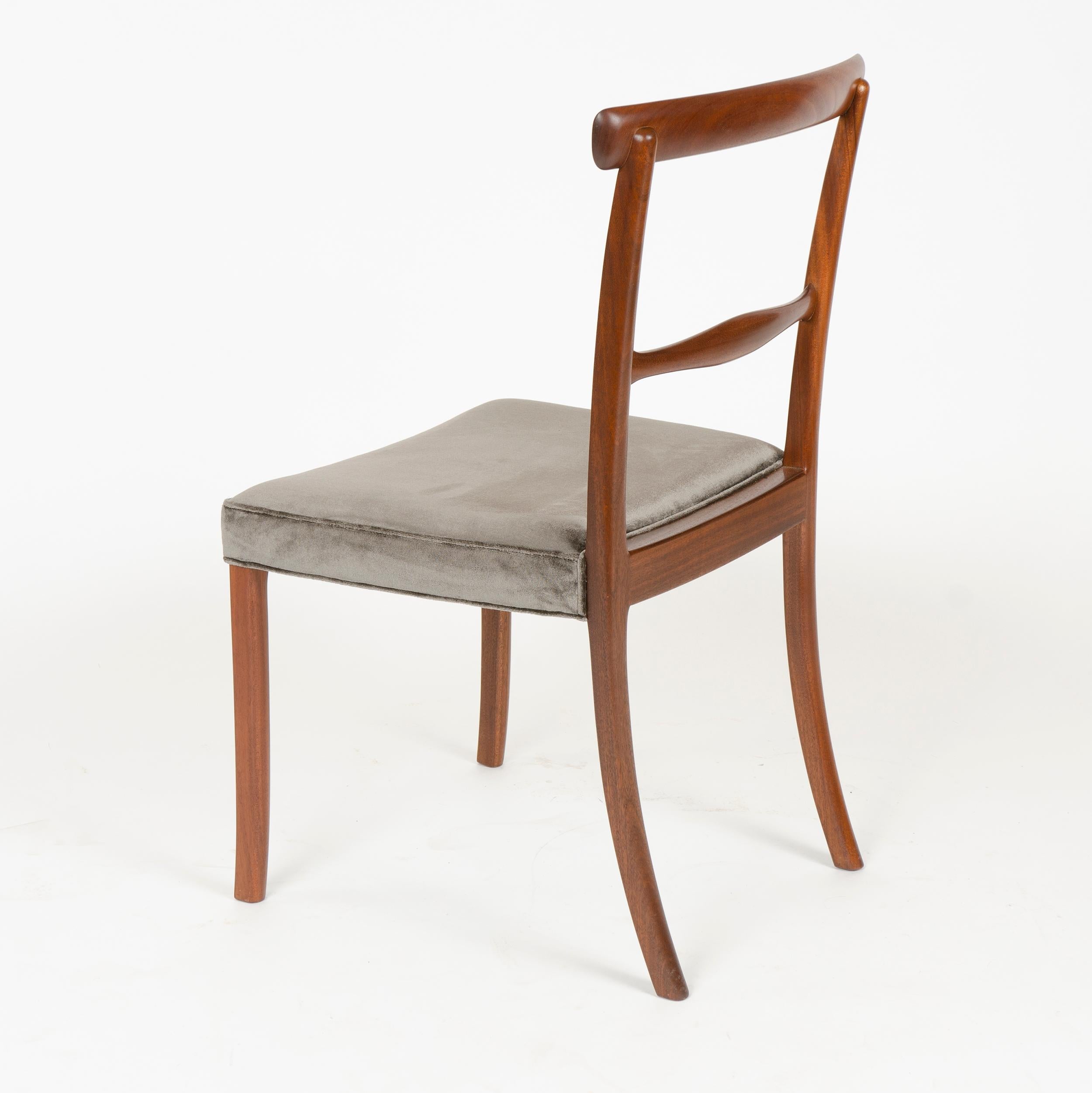 Mid-20th Century 1960s Danish Set of 6 Dining Chairs by Ole Wanscher for A.J. Iversen For Sale