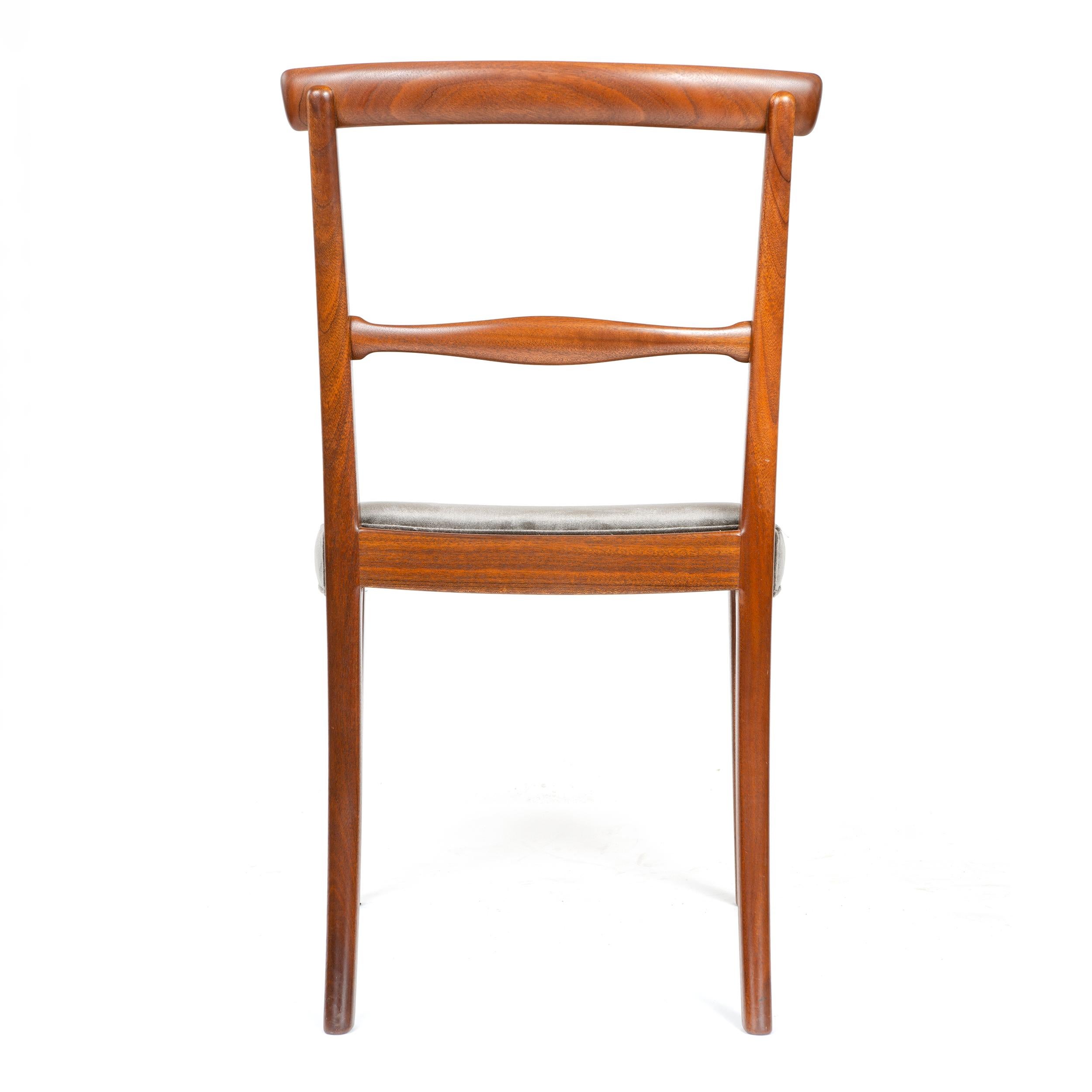 Rosewood 1960s Danish Set of 6 Dining Chairs by Ole Wanscher for A.J. Iversen For Sale