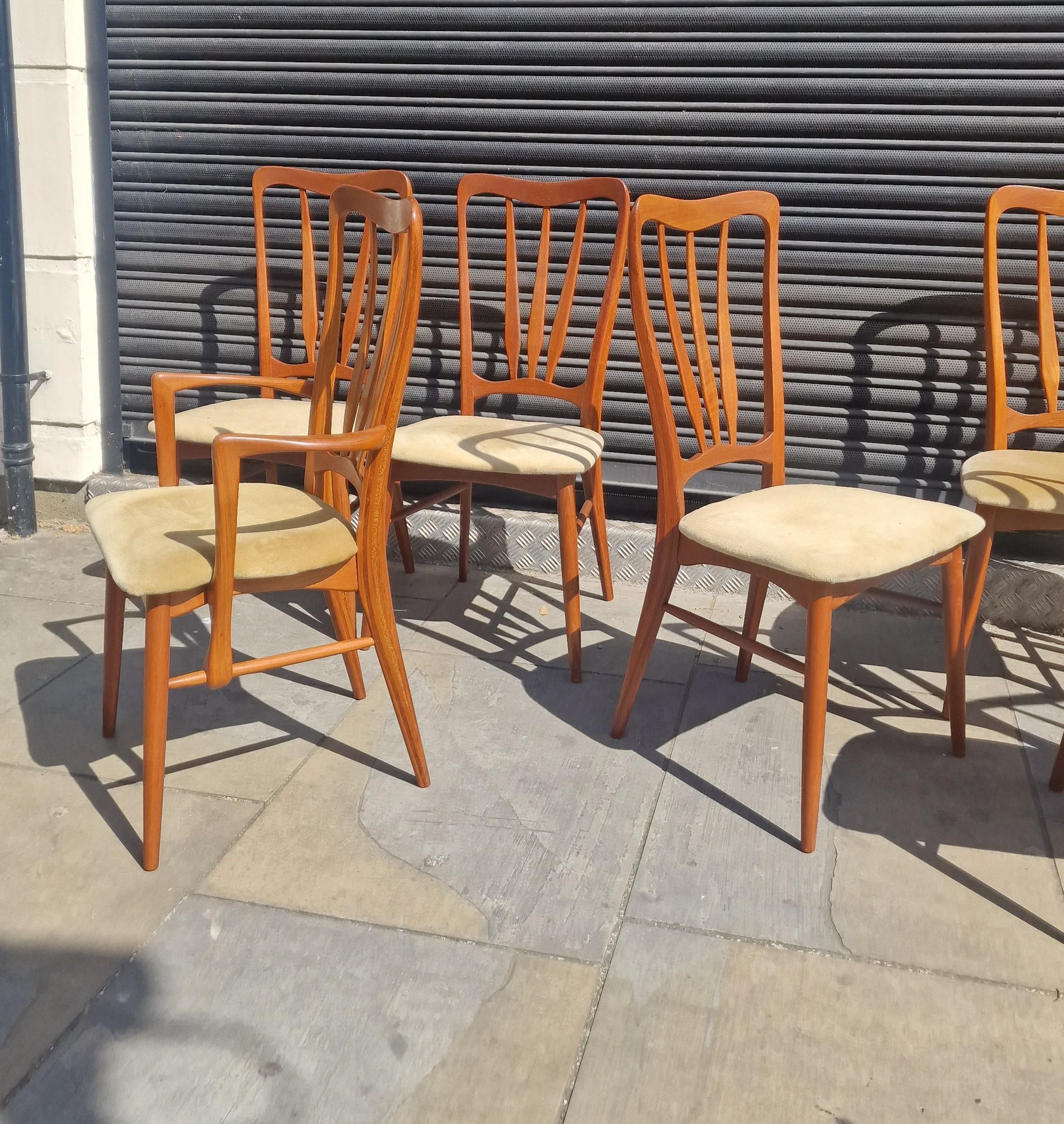 Mid-Century moderno Set di 8 sedie da pranzo danesi degli anni '60 di Niels Koefoed in vendita