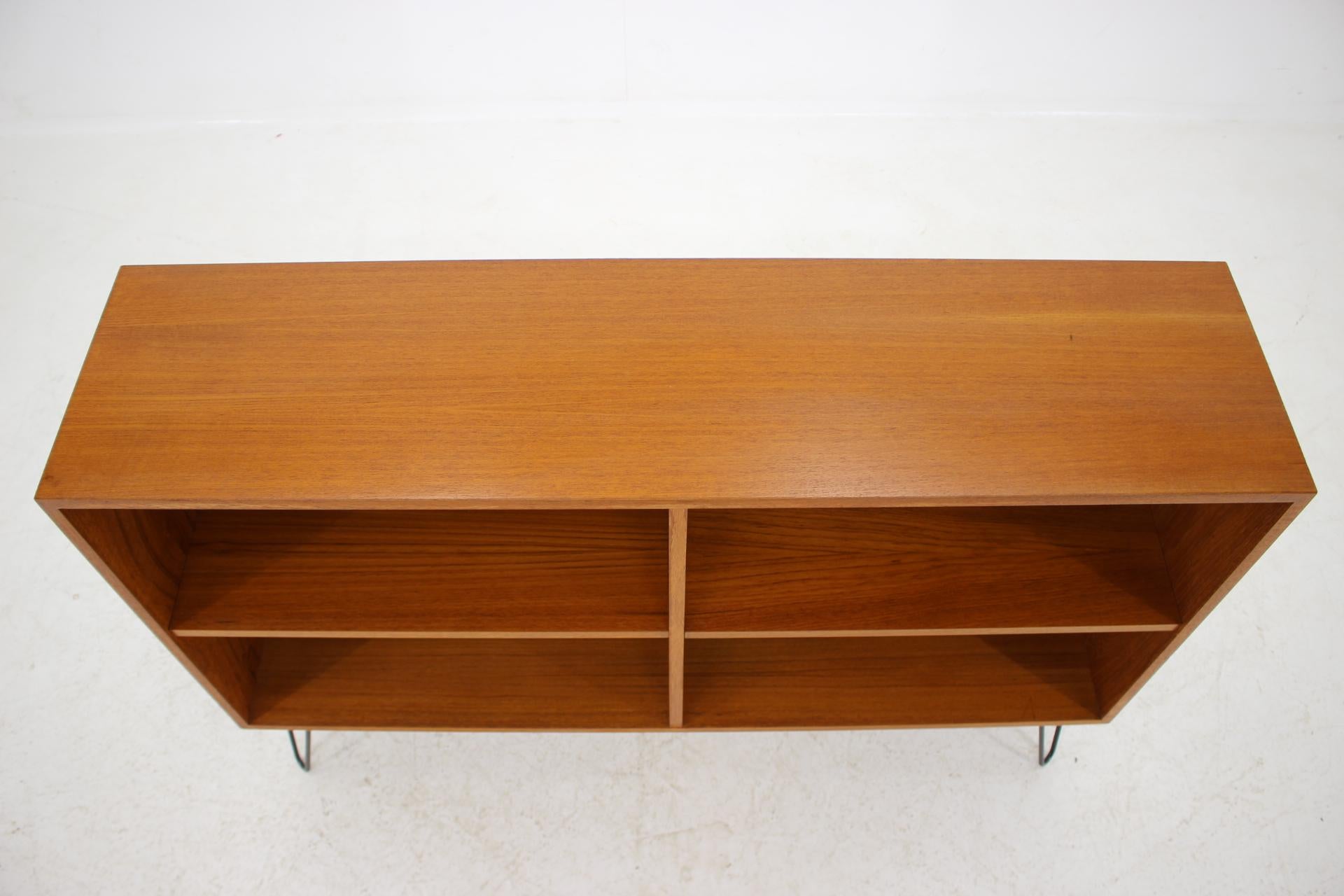 Mid-Century Modern 1960s Danish Shelves Cabinet