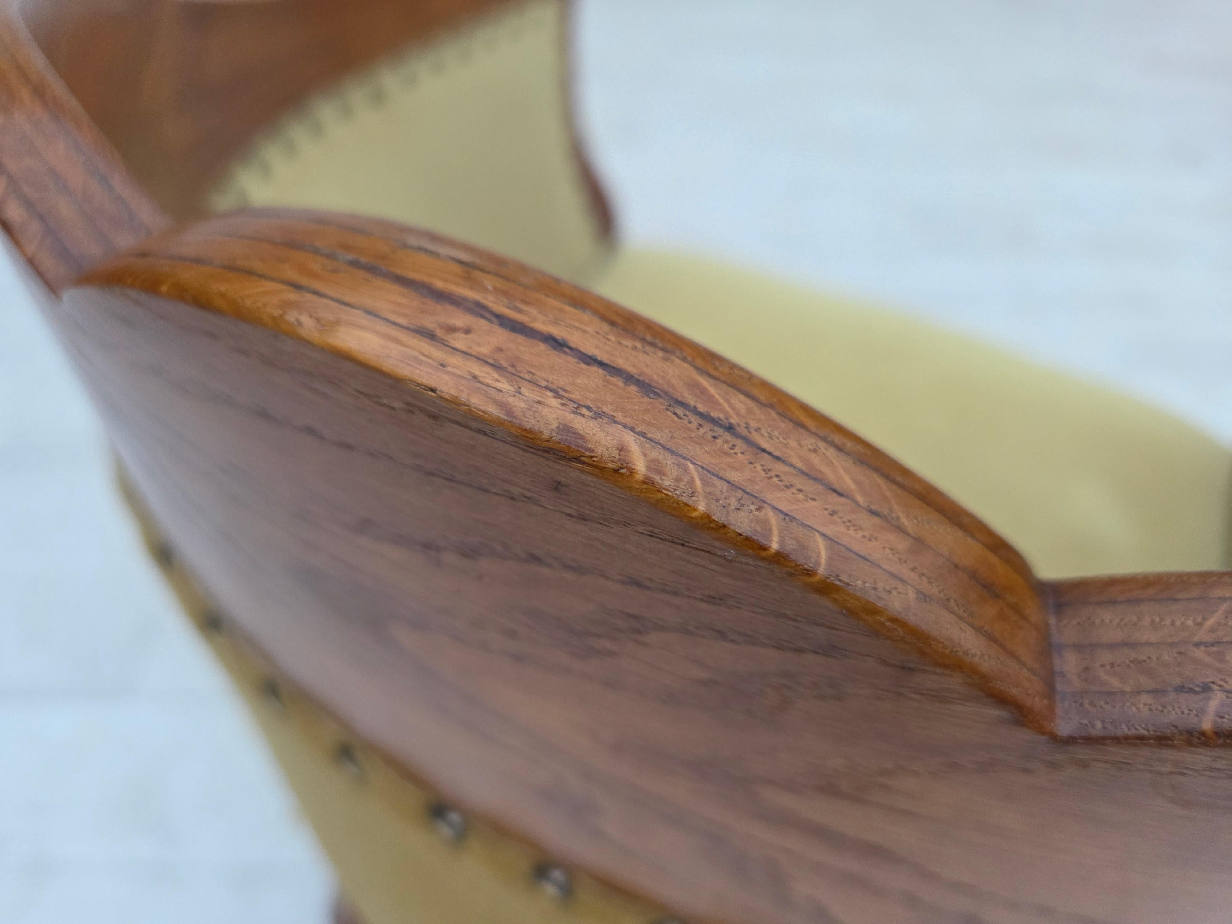 Años 60, sillón danés auxiliar/infantil, terciopelo verde claro para muebles, madera de roble. en venta 3