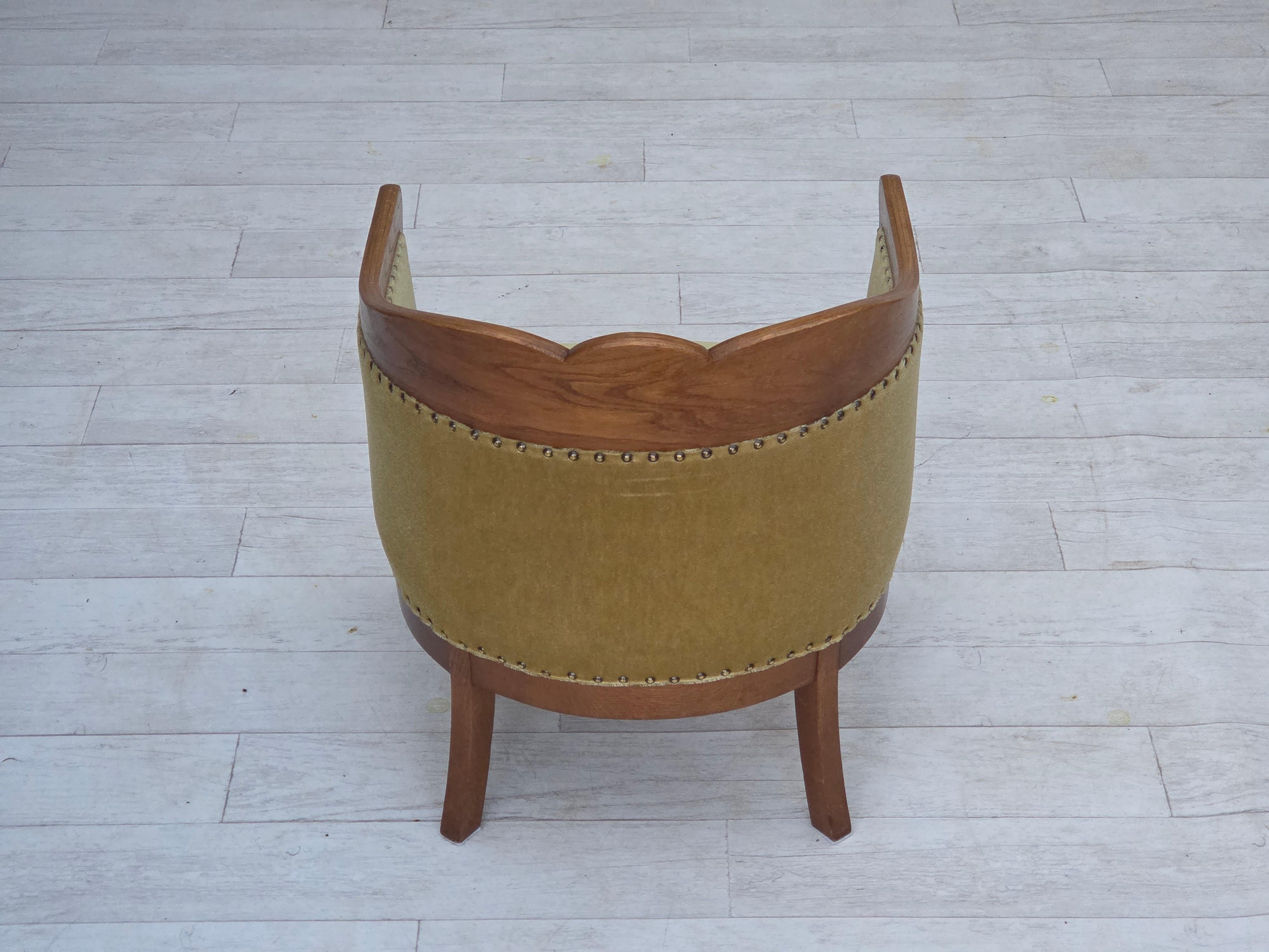 Años 60, sillón danés auxiliar/infantil, terciopelo verde claro para muebles, madera de roble. en venta 6