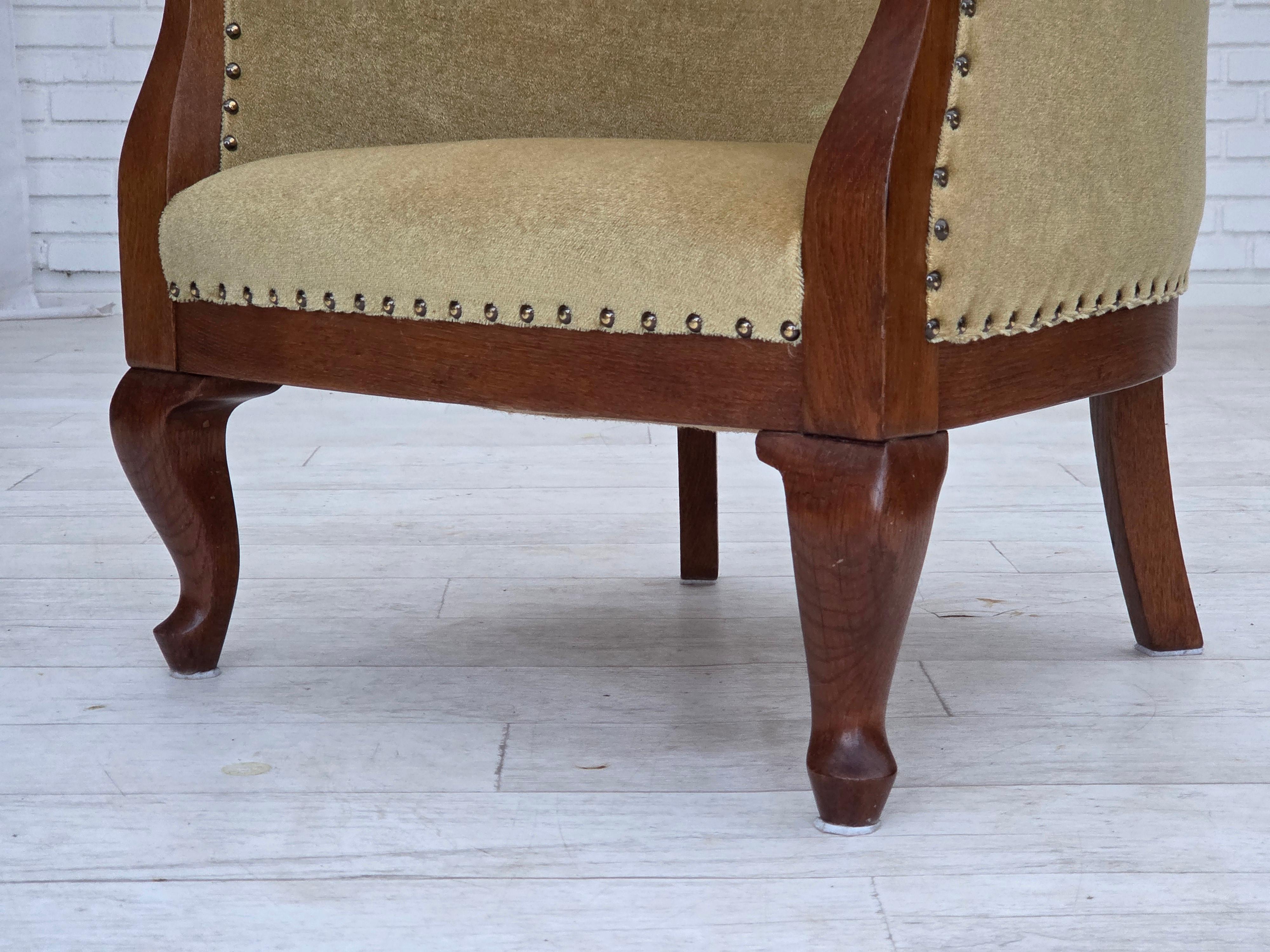 Años 60, sillón danés auxiliar/infantil, terciopelo verde claro para muebles, madera de roble. en venta 10