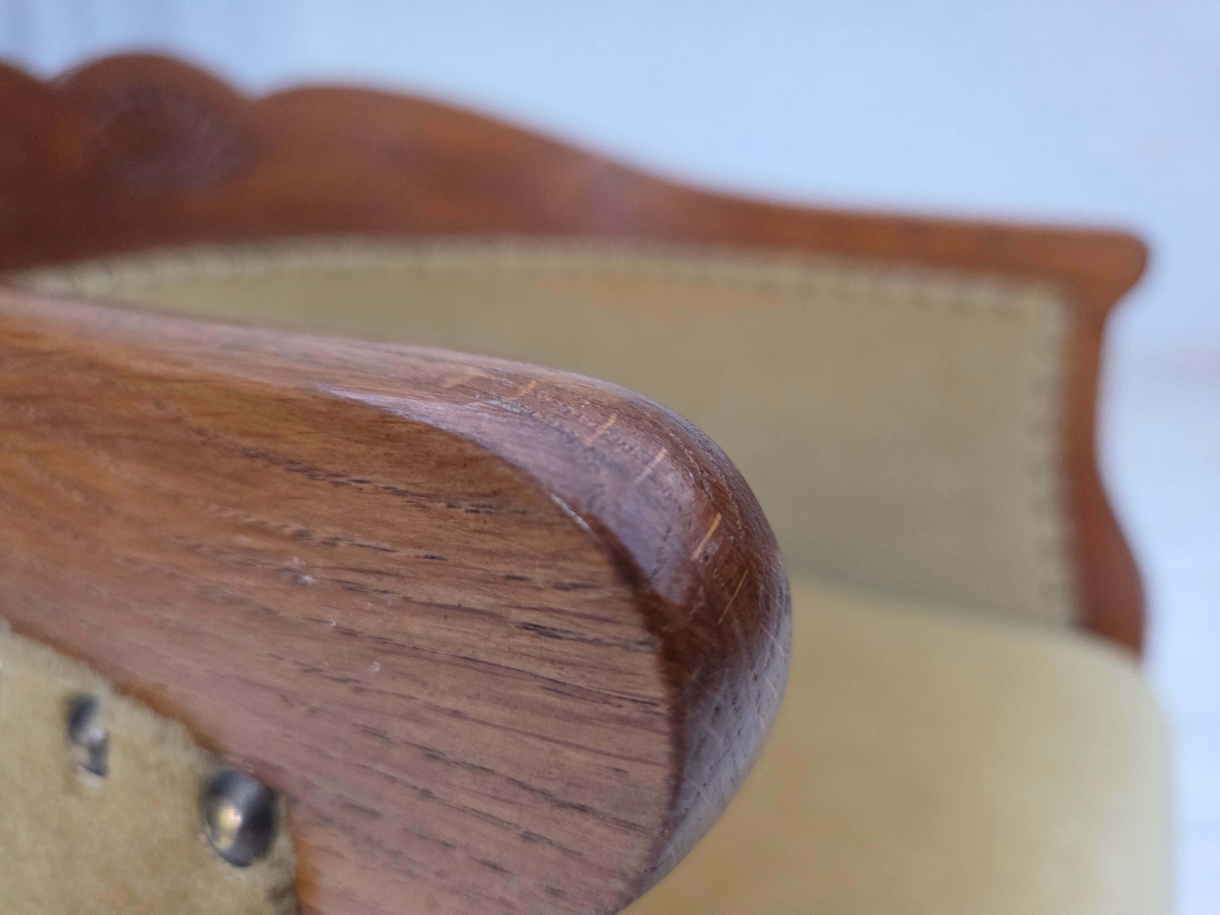 Años 60, sillón danés auxiliar/infantil, terciopelo verde claro para muebles, madera de roble. Danés en venta