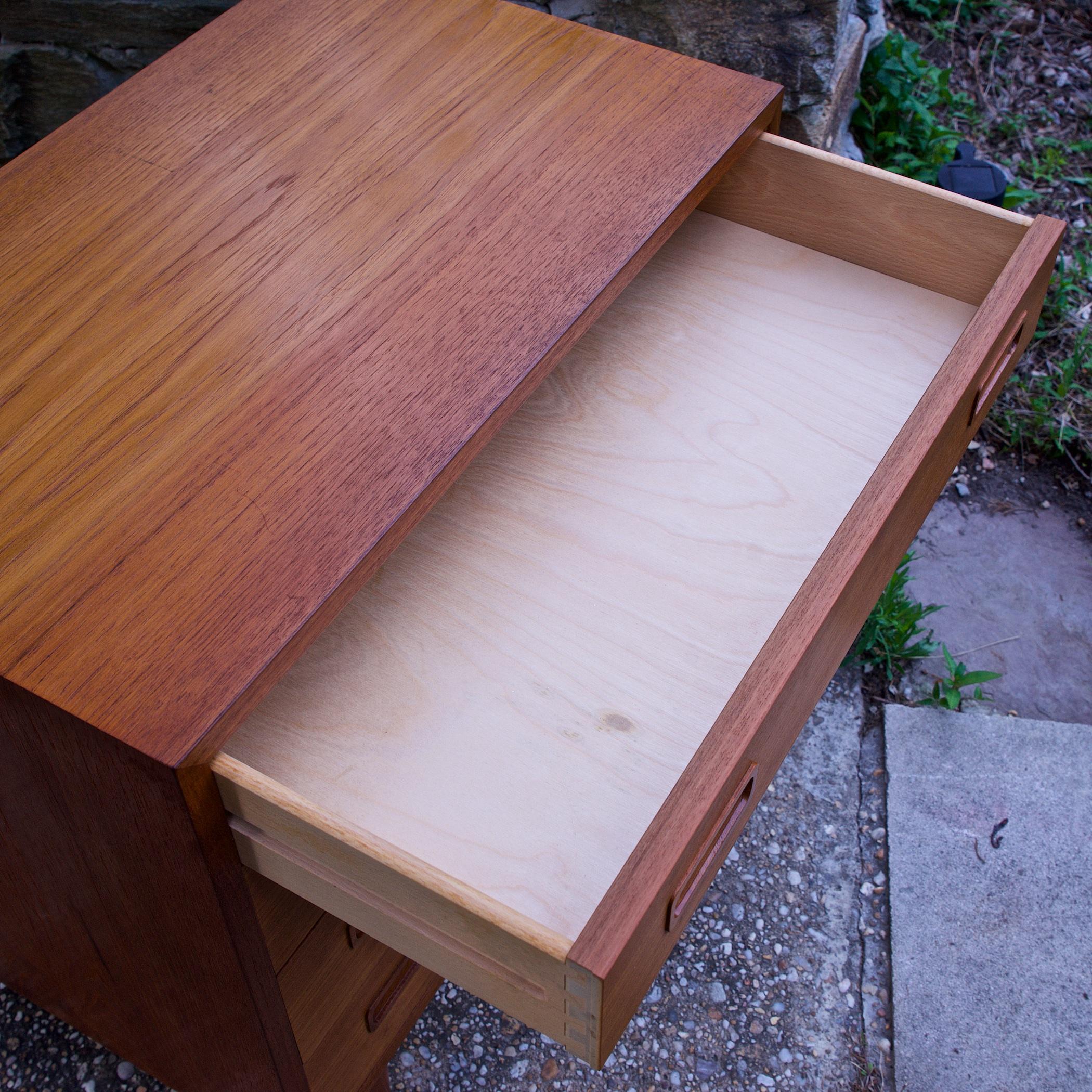 1960s Danish Small Dresser Cabinet Console Table Teak Mid-Century For Sale 2