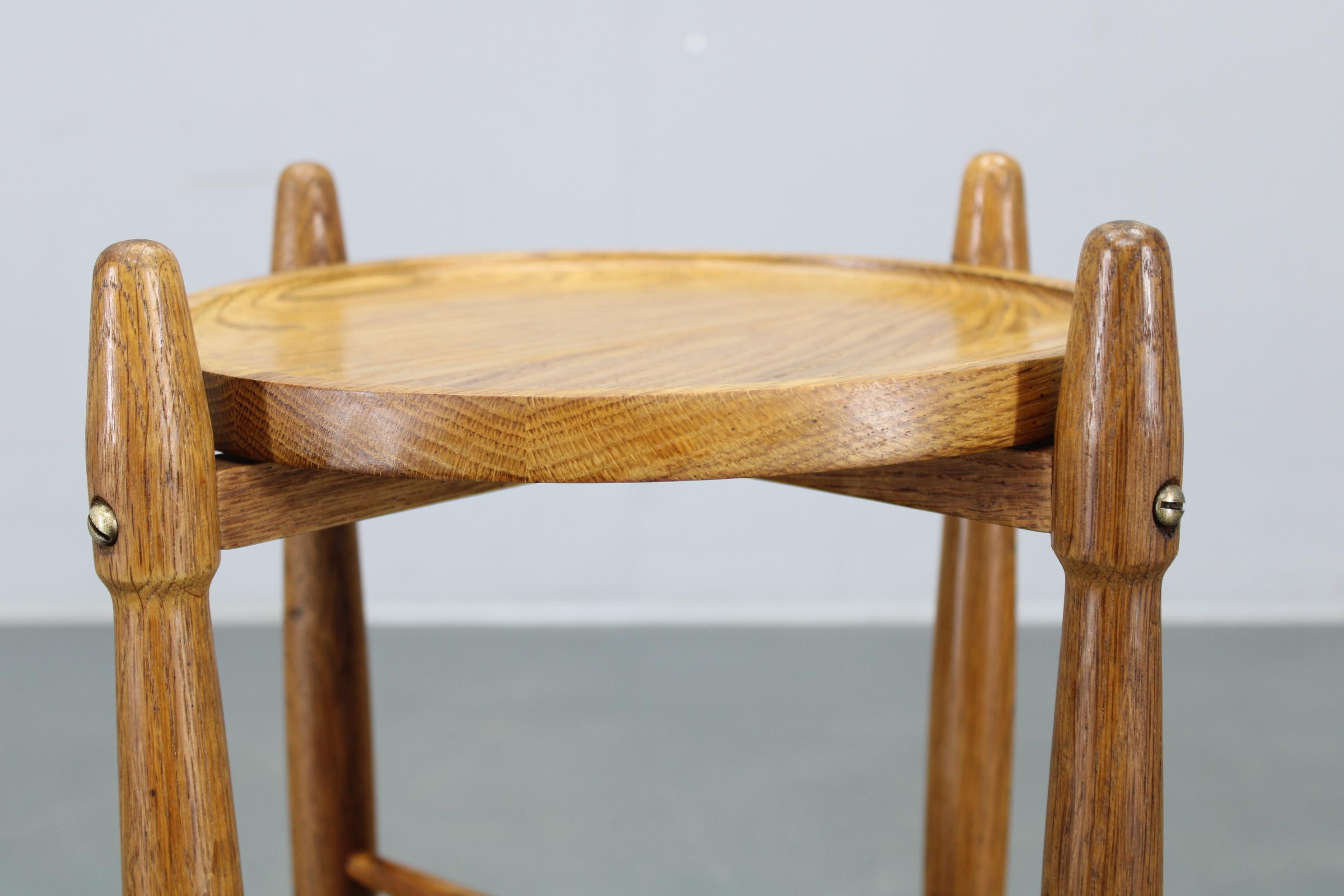 1960s Danish Solid Oak Side Table by Arne Basse for Knabstrup For Sale 1