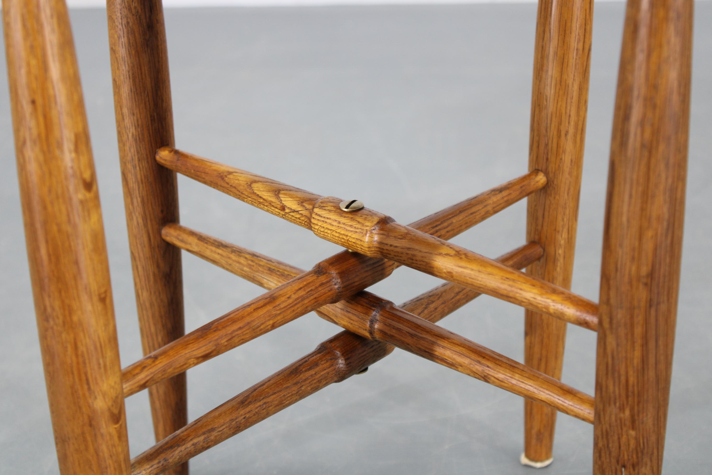 1960s Danish Solid Oak Side Table by Arne Basse for Knabstrup For Sale 2