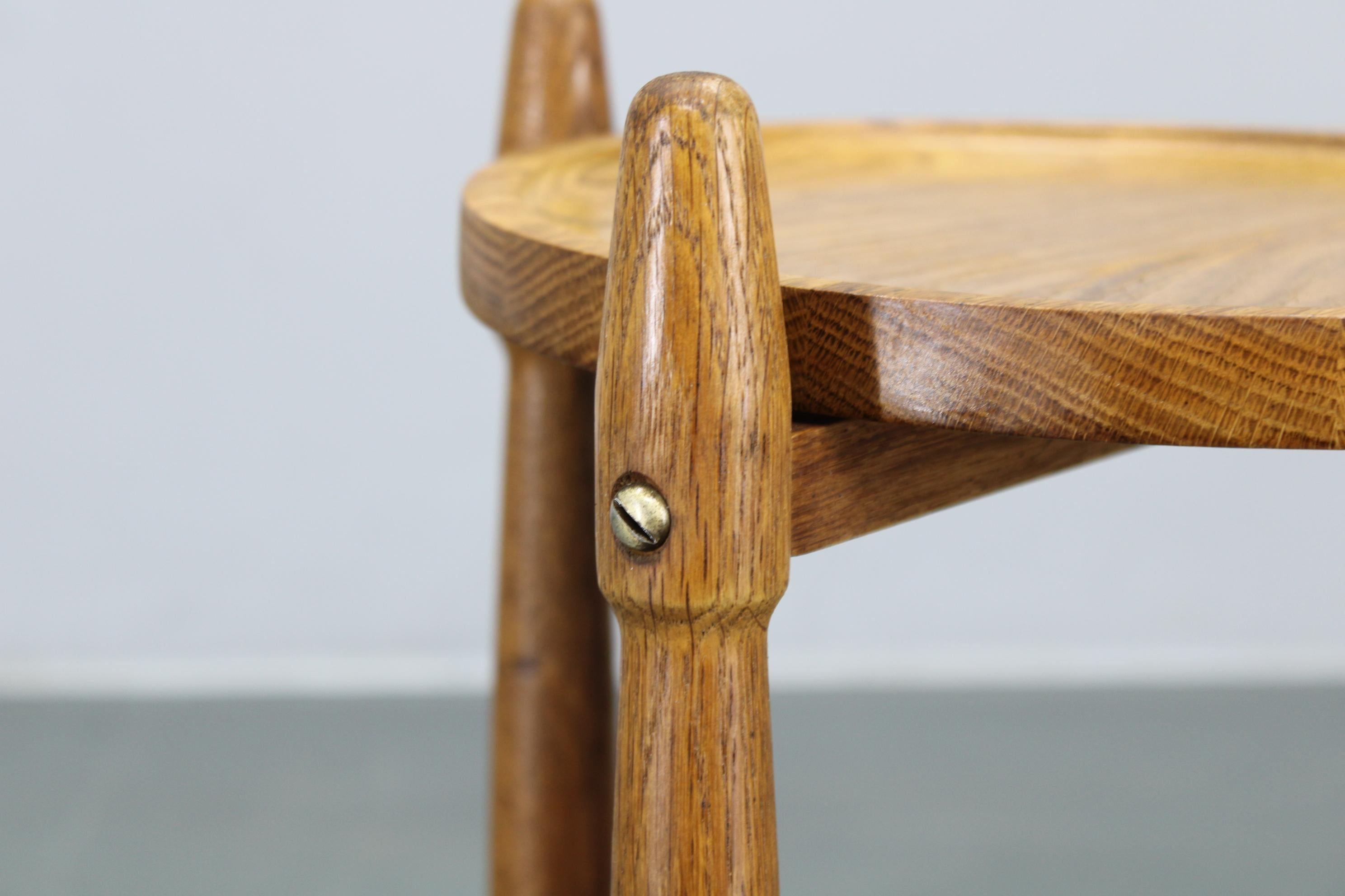 1960s Danish Solid Oak Side Table by Arne Basse for Knabstrup For Sale 3