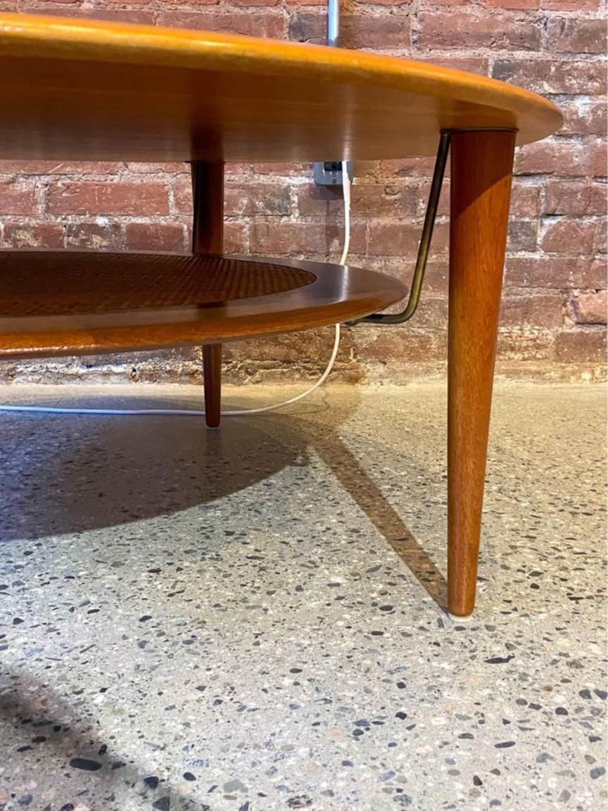 1960s Danish Solid Teak Coffee Table by Peter Hvidt In Excellent Condition In Victoria, BC