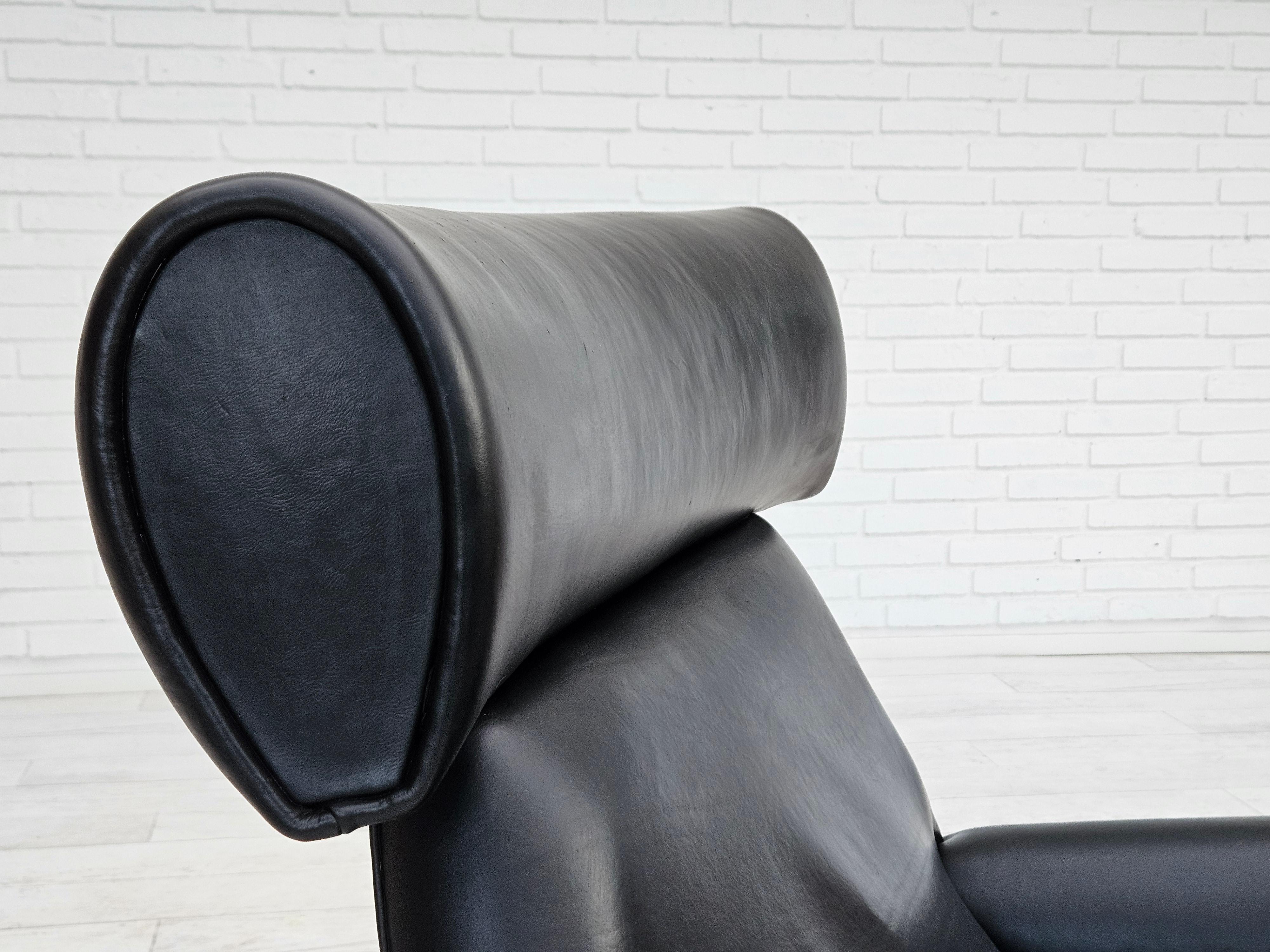 Années 1960, chaise pivotante danoise, état d'origine, cuir, aluminium moulé. en vente 6