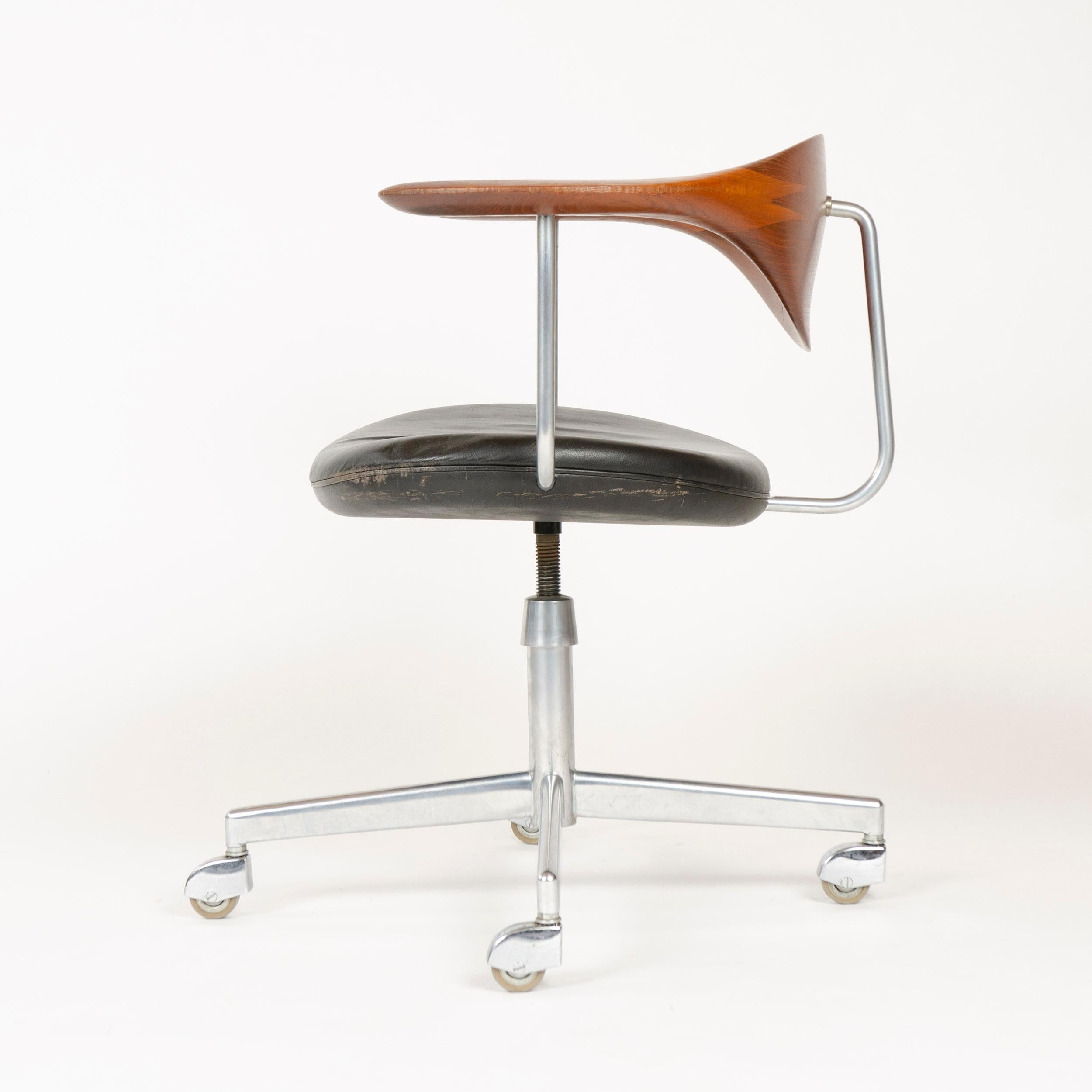 hans wegner office chair