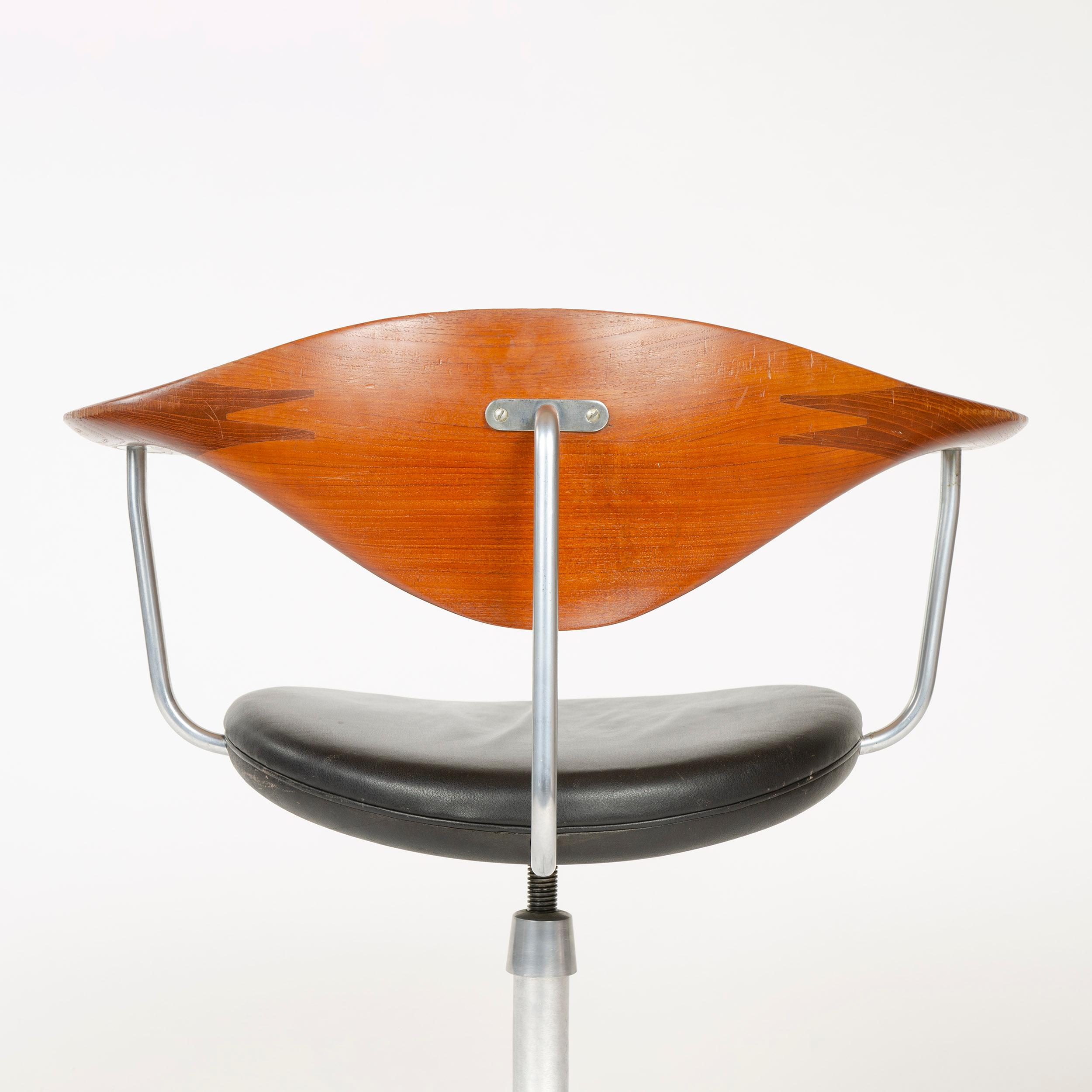 hans wegner desk chair