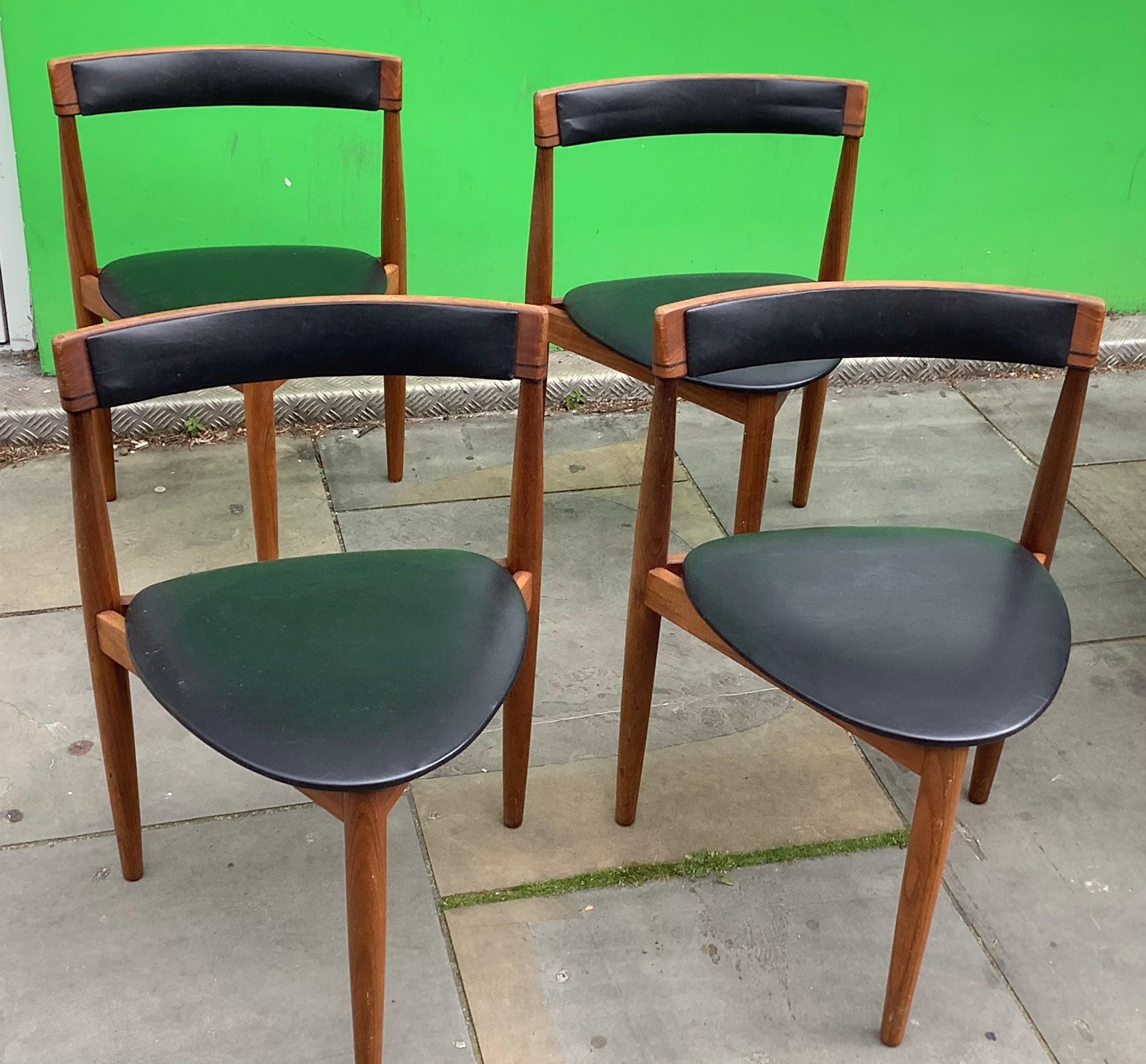 Mid-Century Modern 1960s Danish table and chairs by Hans Olsen For Sale