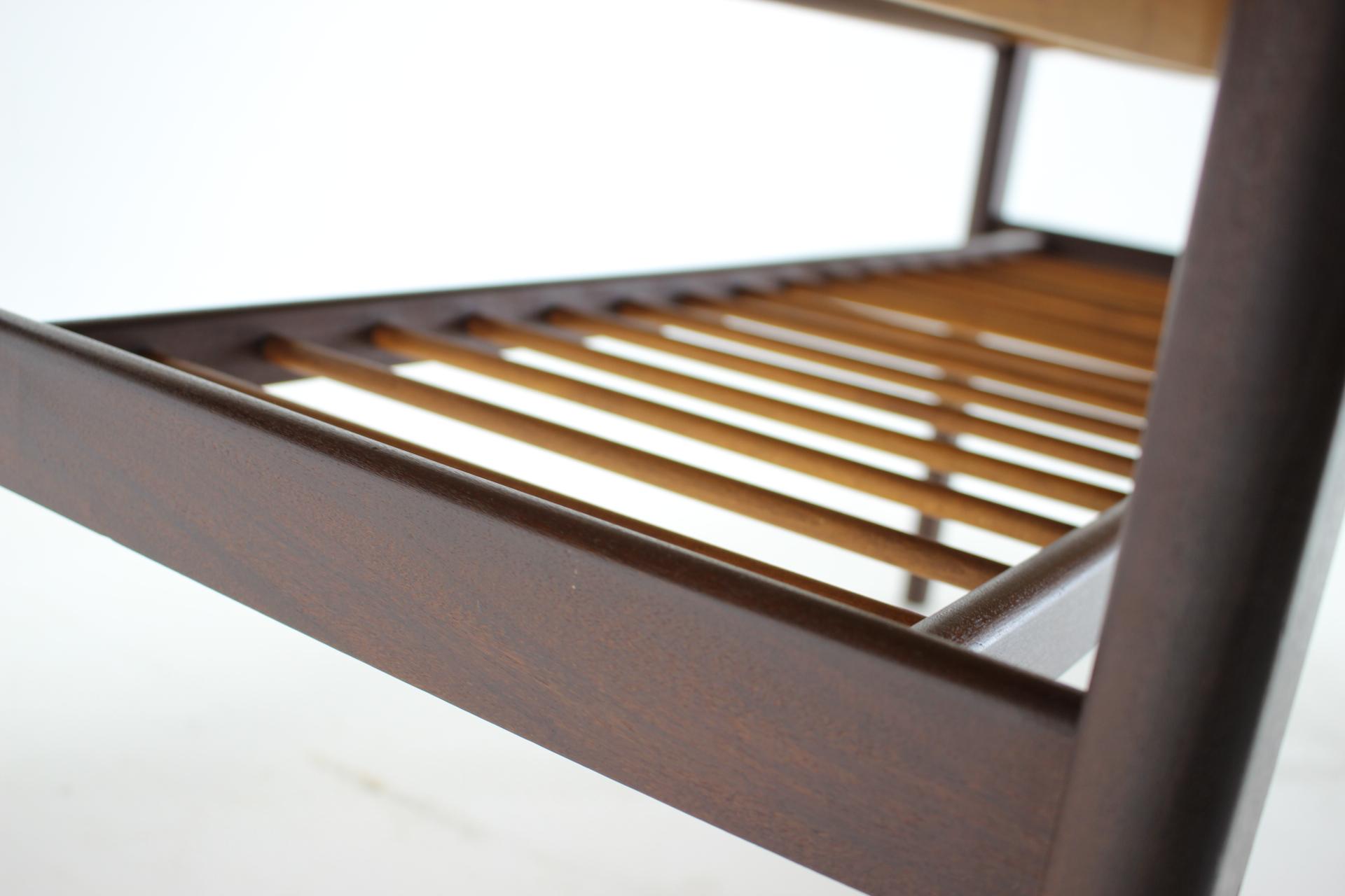 1960s Danish Teak Adjustable and Extendable Coffee Table, Denmark  For Sale 2