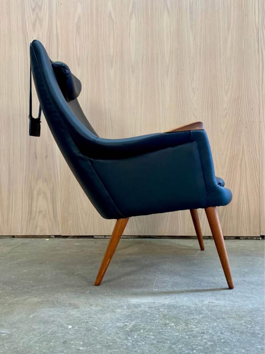 Mid-Century Modern 1960s Danish Teak and Leather High Back Lounge Chair by Gerhard Beeg For Sale