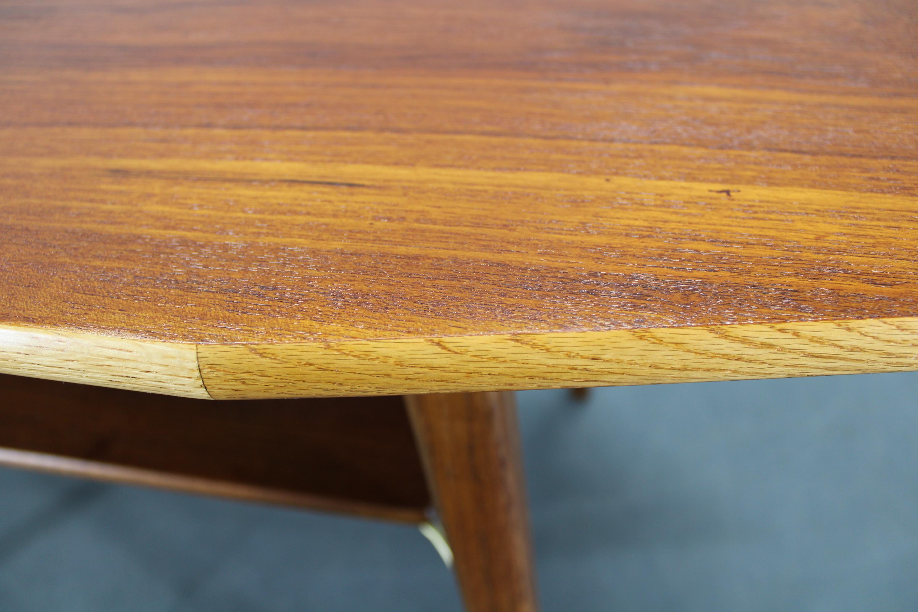 1960s Danish Teak and Oak Coffee Table For Sale 3
