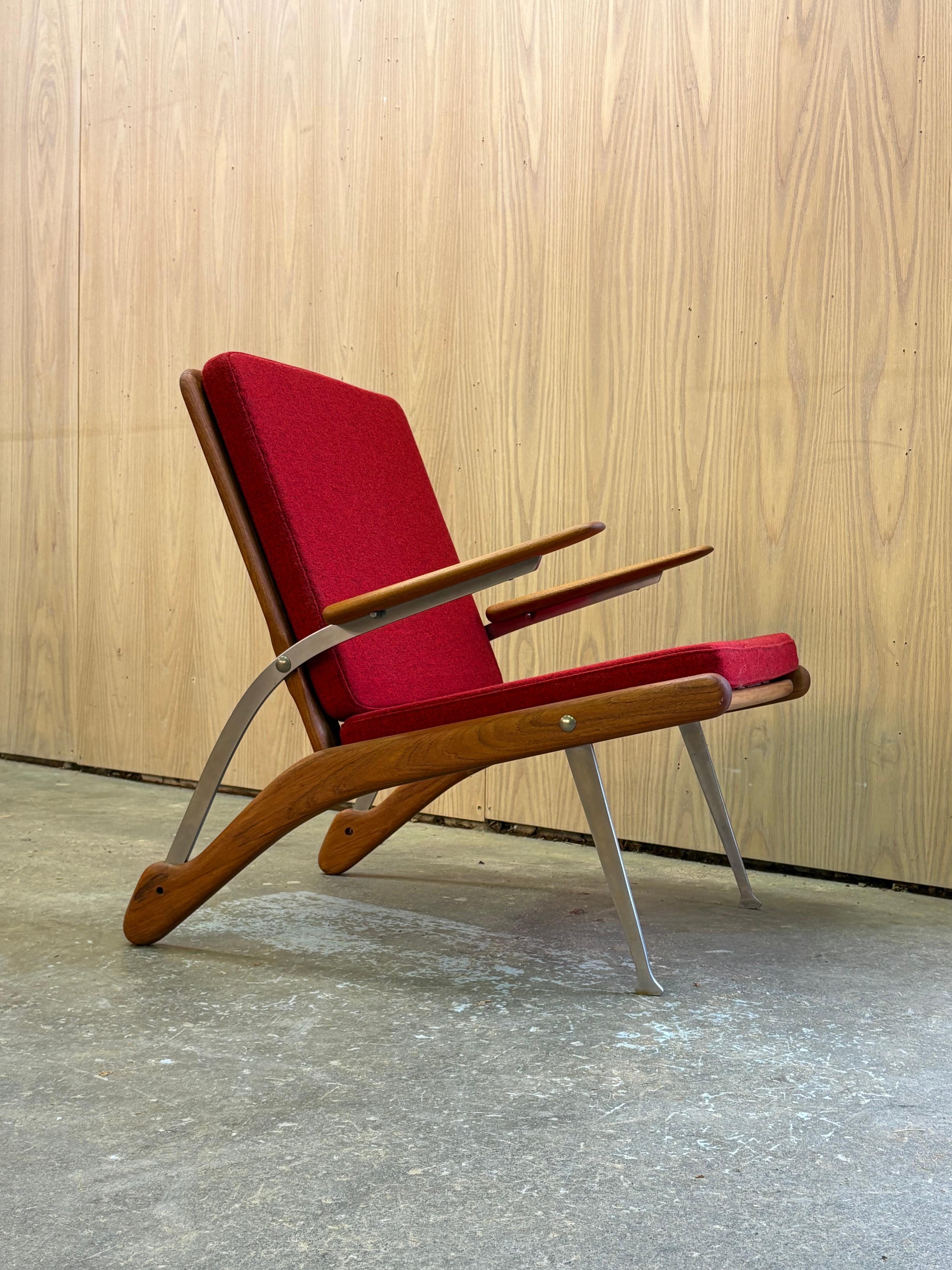 1960er Jahre Dänischer Loungesessel aus Teak und Stahl von Arne Hovmand-Olsen im Angebot 1