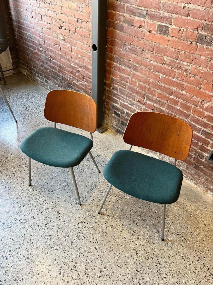 Mid-Century Modern 1960s Danish Teak and Steel Side Chairs by Borge Mogensen For Sale