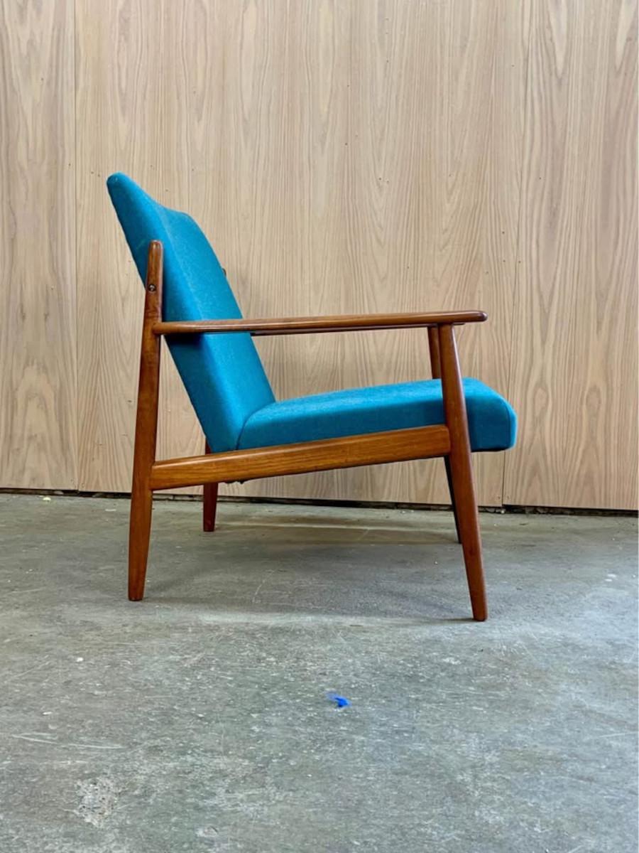 1960s Danish Teak and Wool Lounge Chair In Excellent Condition For Sale In Victoria, BC