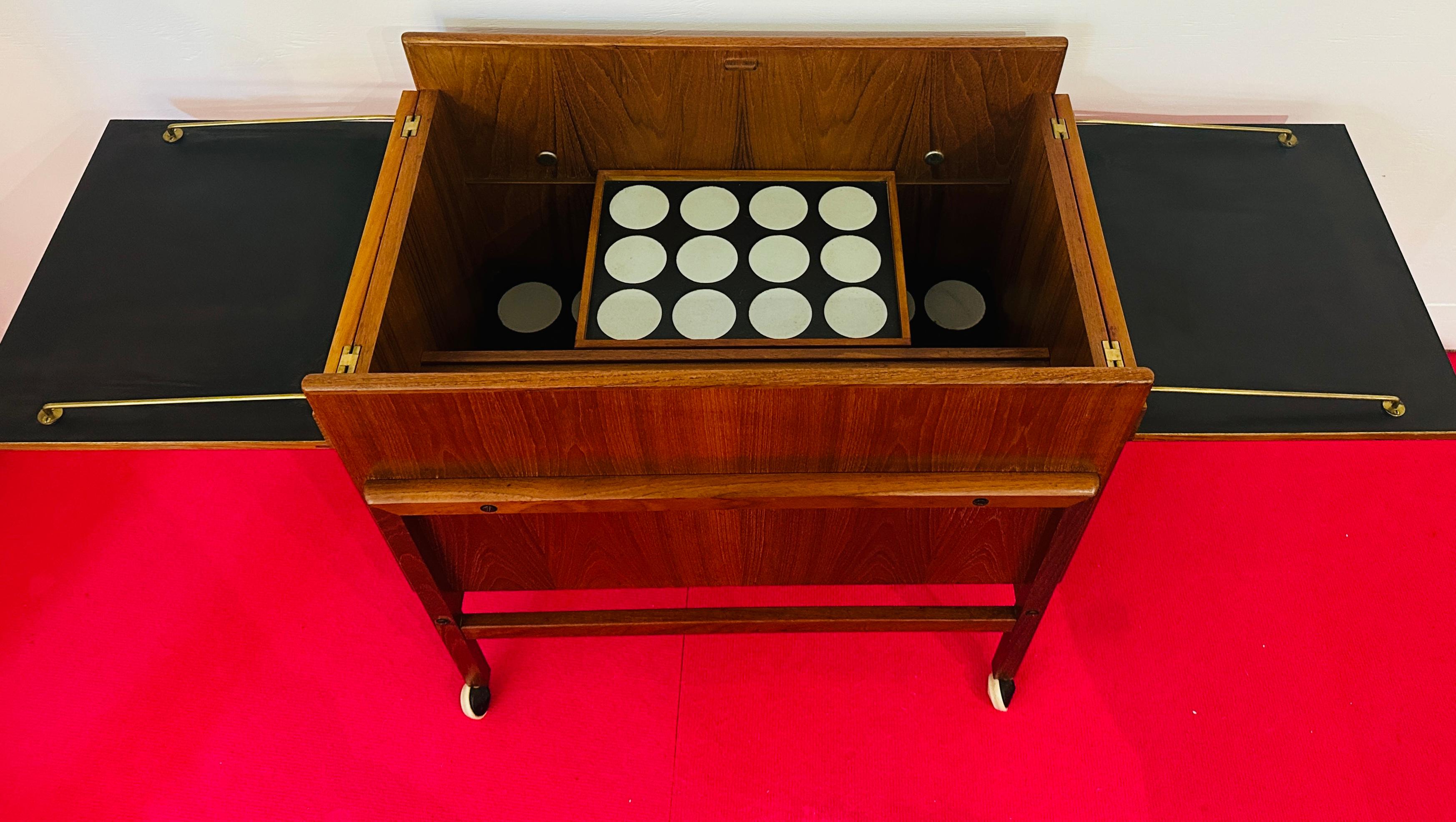 1960s Danish Teak Arrebo Møbler Folding Drinks Cart Bar Trolley Andreas Hansen en vente 5