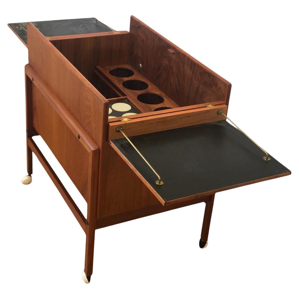 1960s Danish Teak Arrebo Møbler Folding Drinks Cart Bar Trolley Andreas Hansen en vente