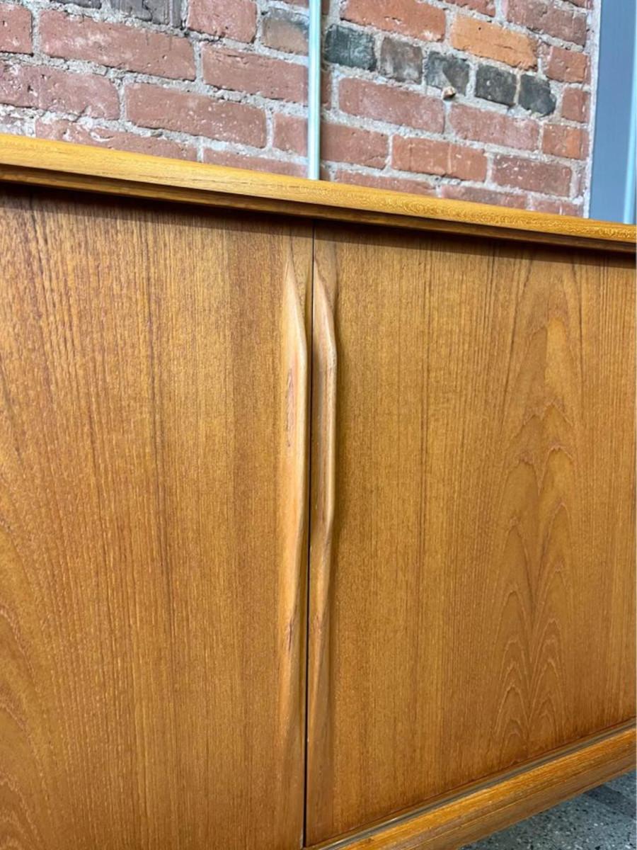 1960's Danish Teak Axel Christensen Credenza for ACO Møbler In Excellent Condition For Sale In Victoria, BC