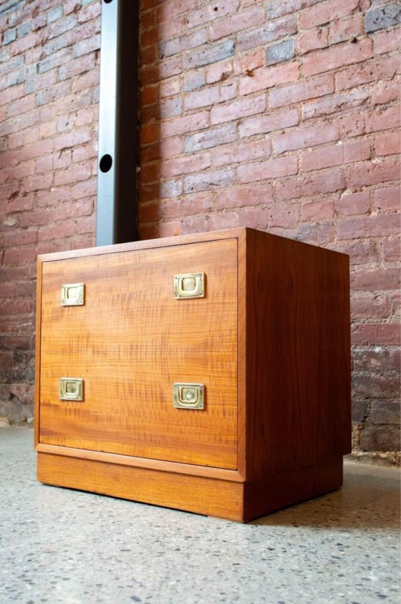 1960s Danish Teak Bar Cabinet  Side Table For Sale 2