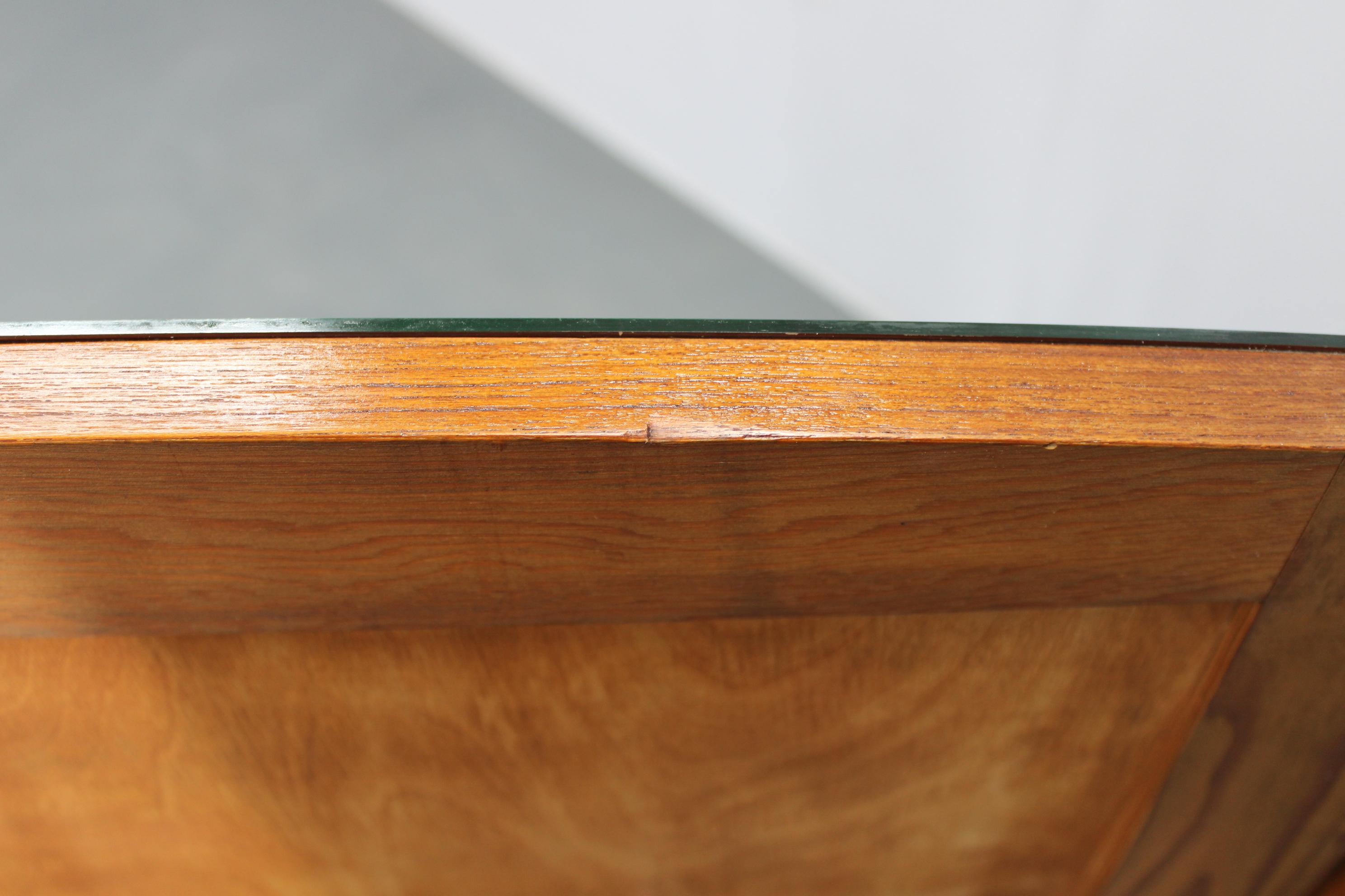 Armadio danese in teak del 1960 con specchio in vendita 10