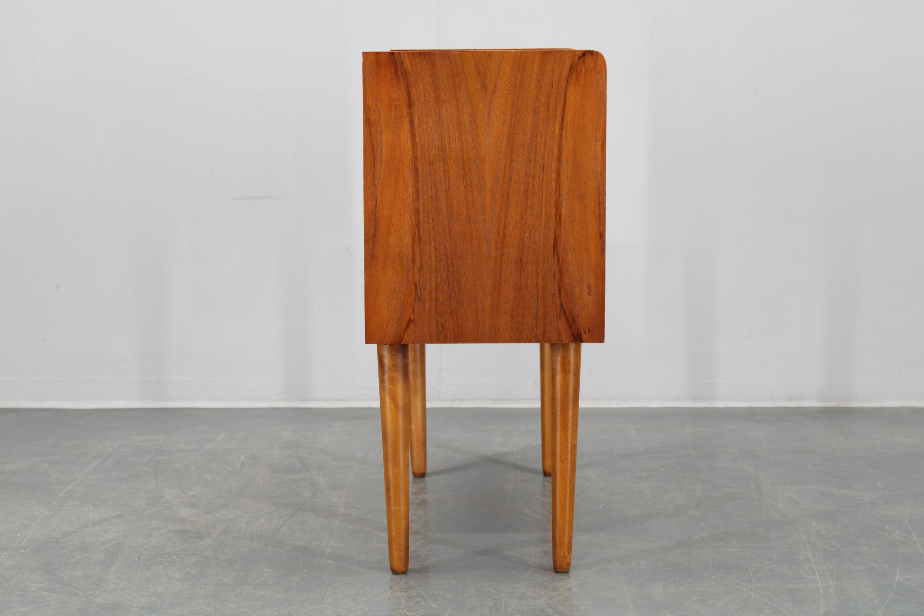 1960s Danish Teak Chest of Drawers For Sale 4