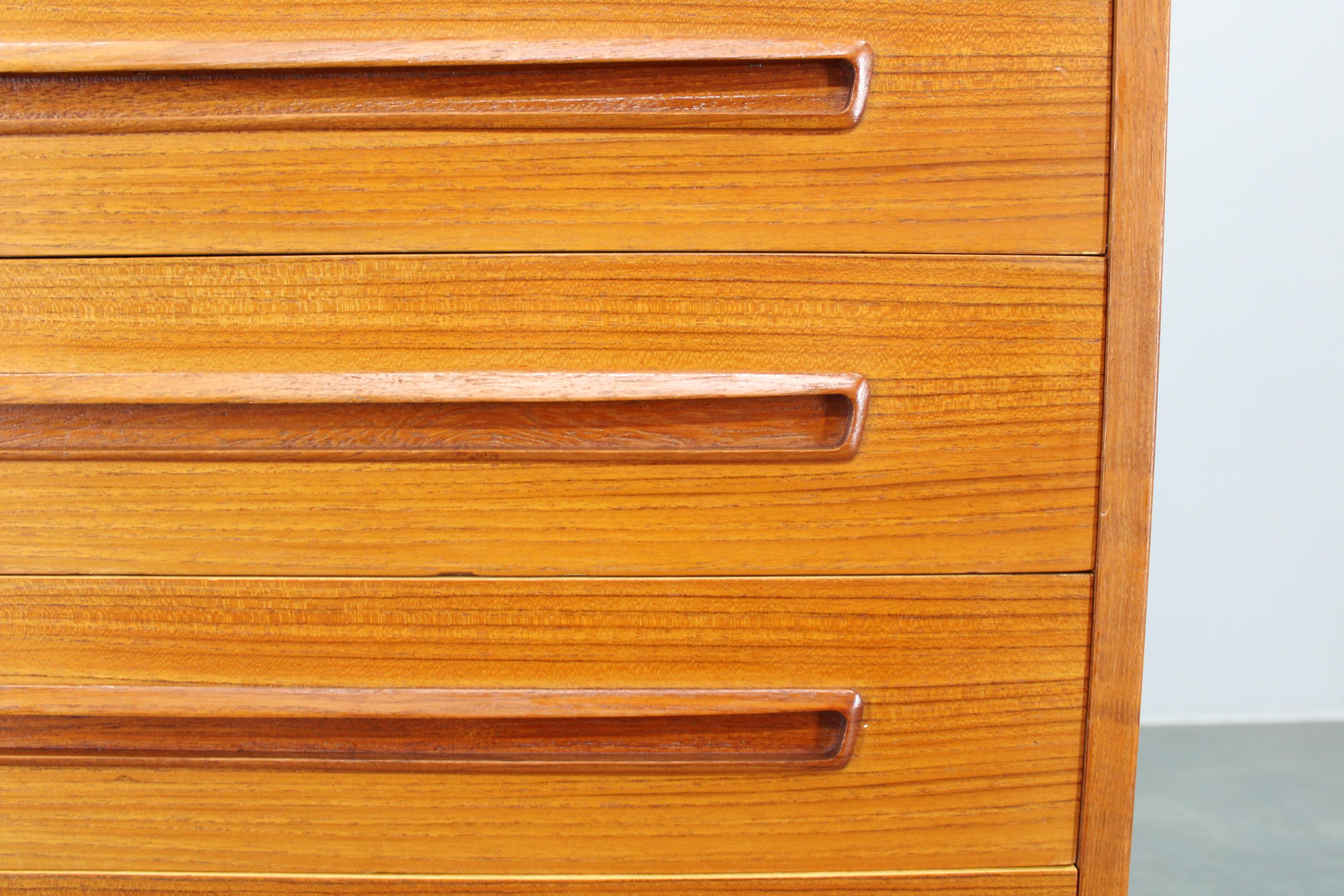1960s Danish Teak Chest of Drawers For Sale 7