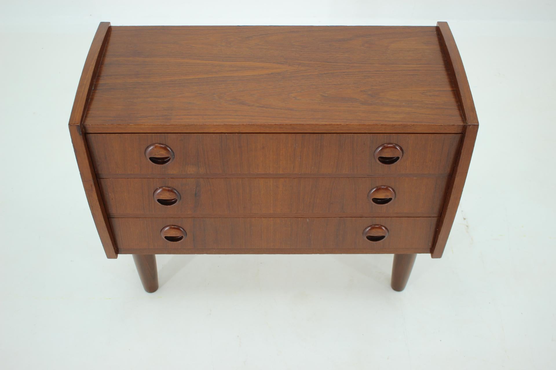 1960s Danish Teak Chest of Drawers For Sale 1